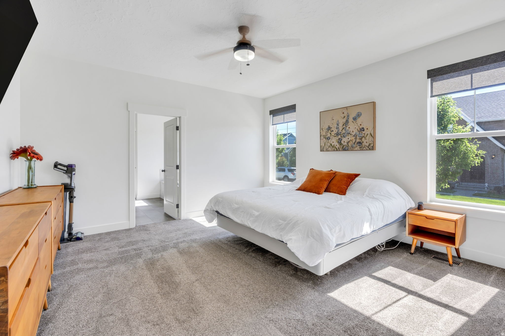 DAYBREAK - Residential