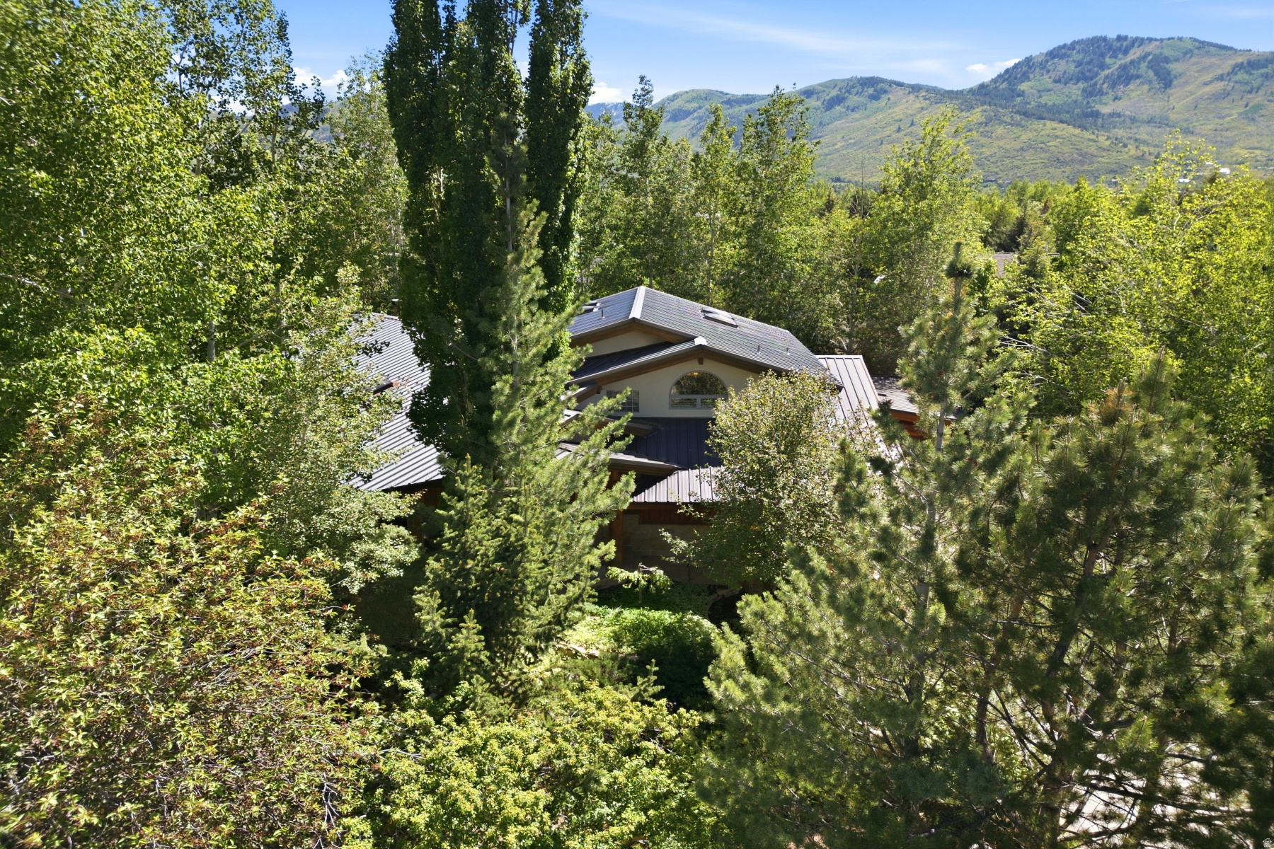 FAIRWAY MEADOWS - Residential