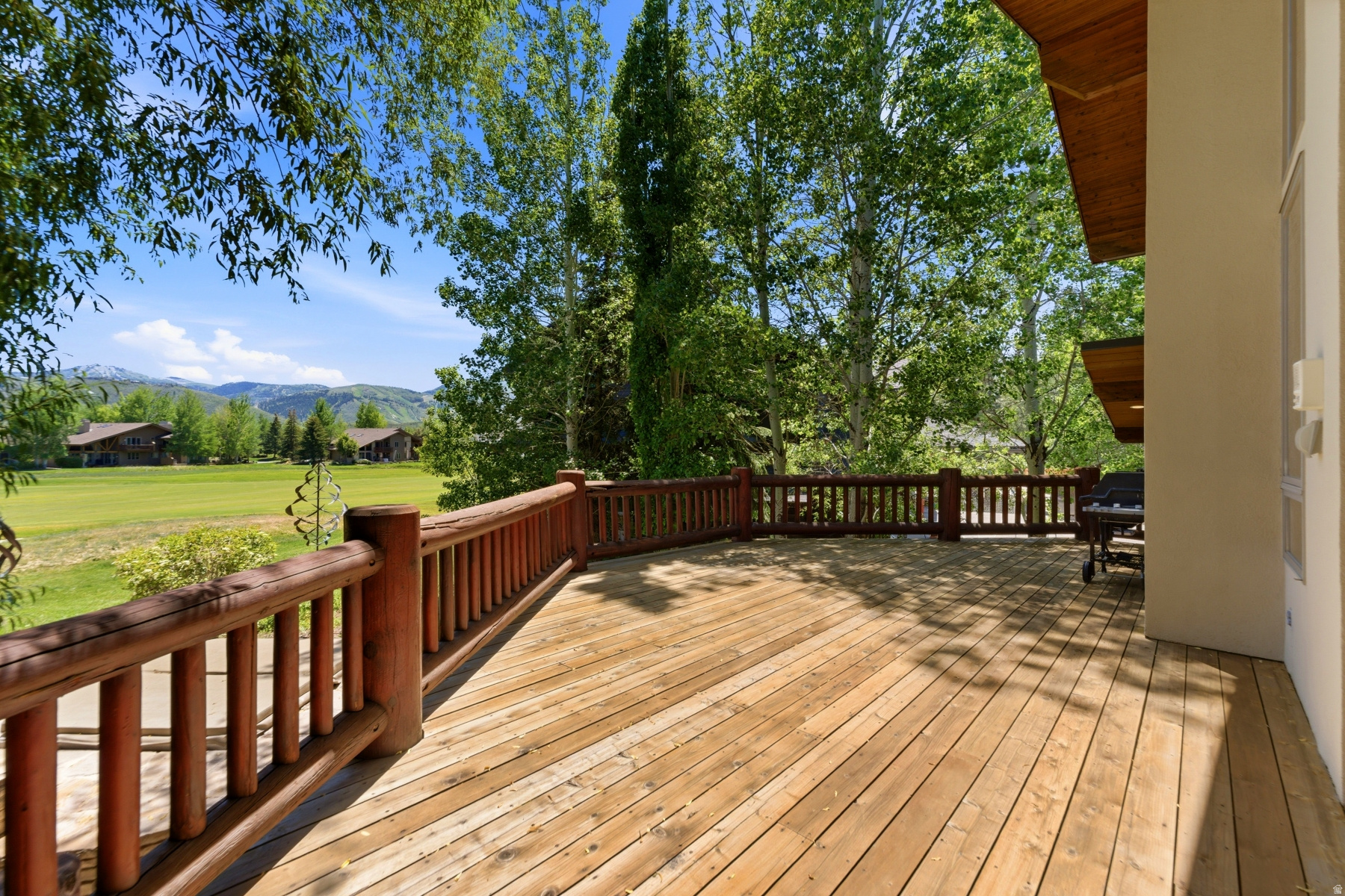 FAIRWAY MEADOWS - Residential