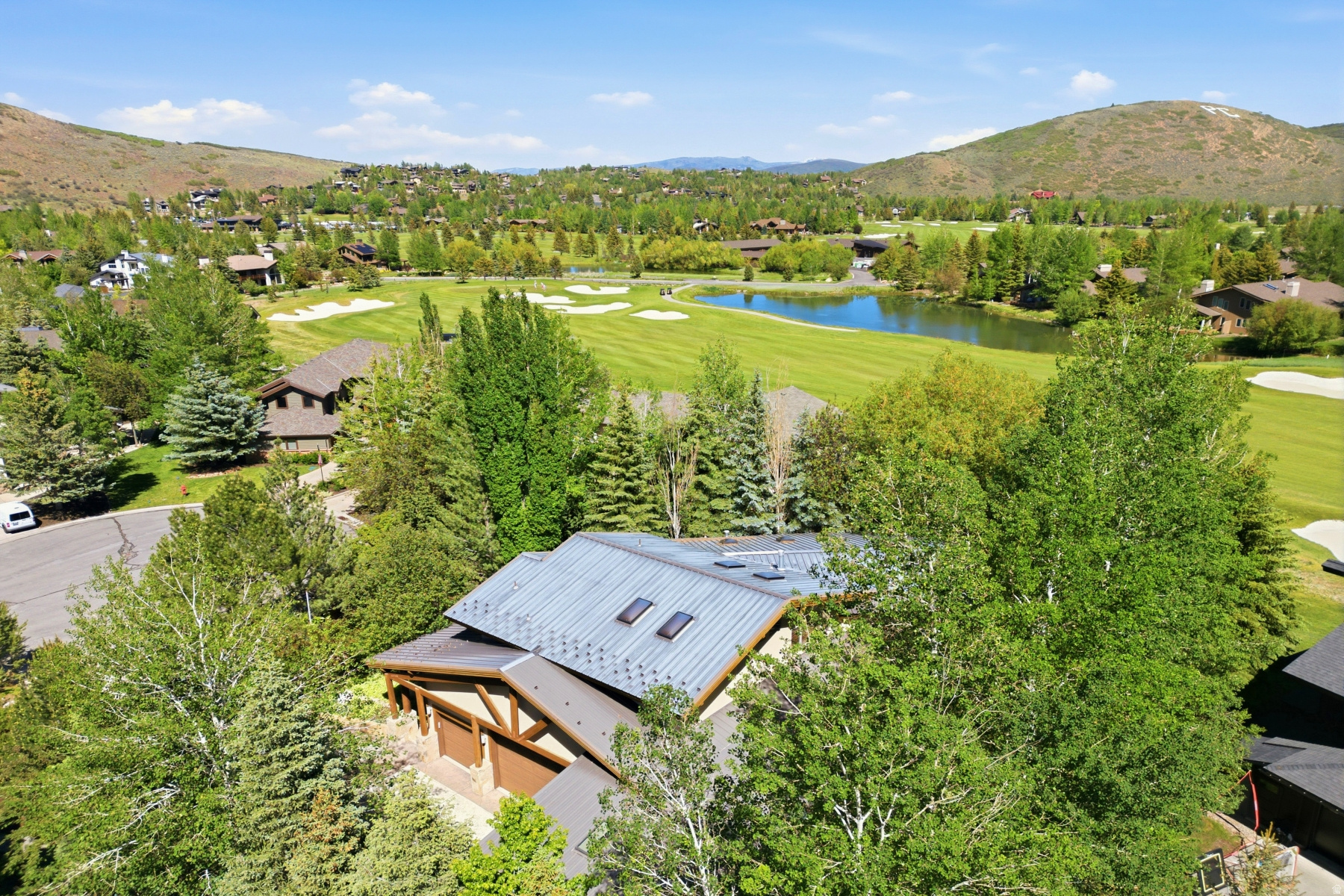 FAIRWAY MEADOWS - Residential