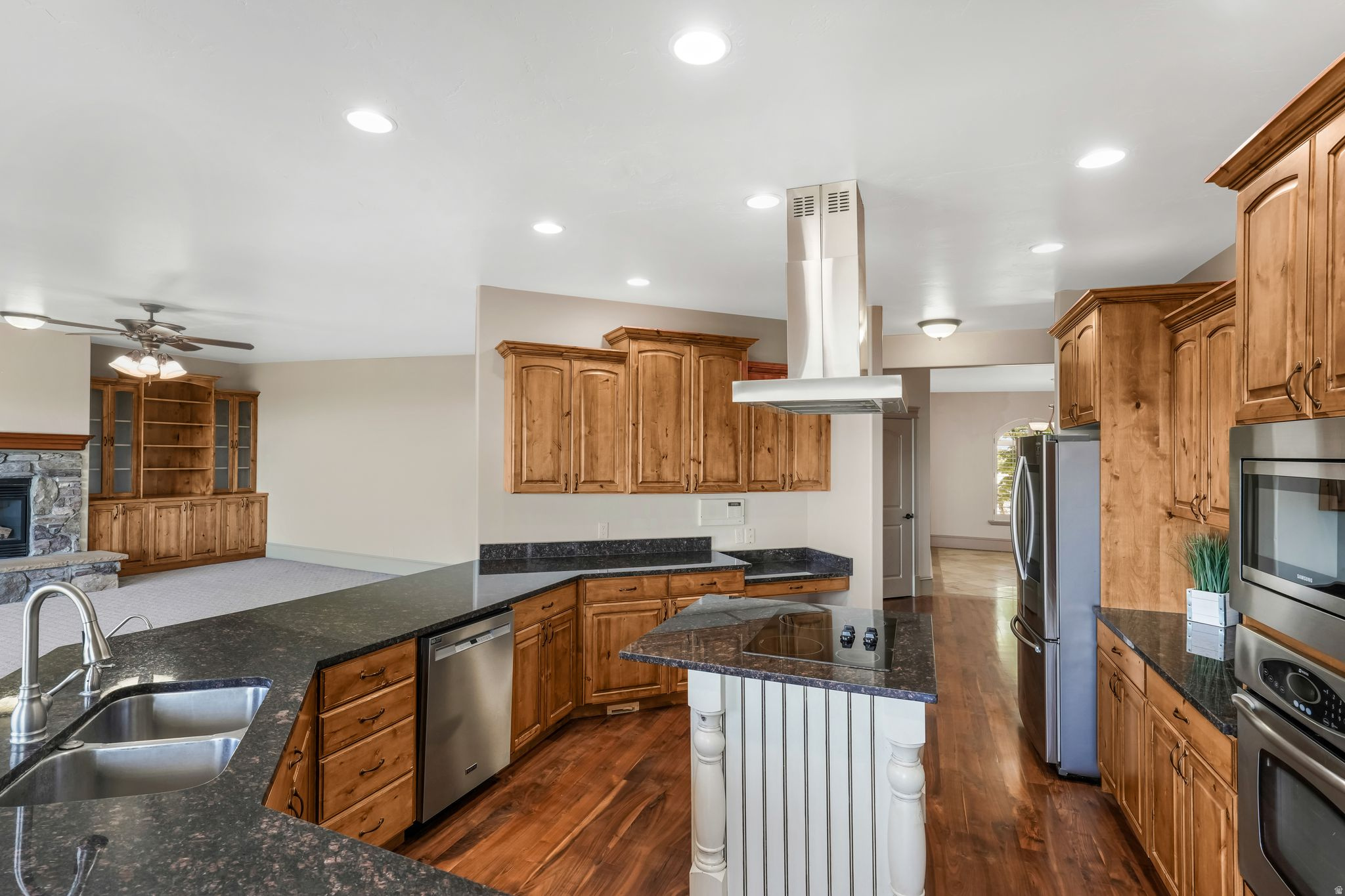 RIDGE SUB - Residential