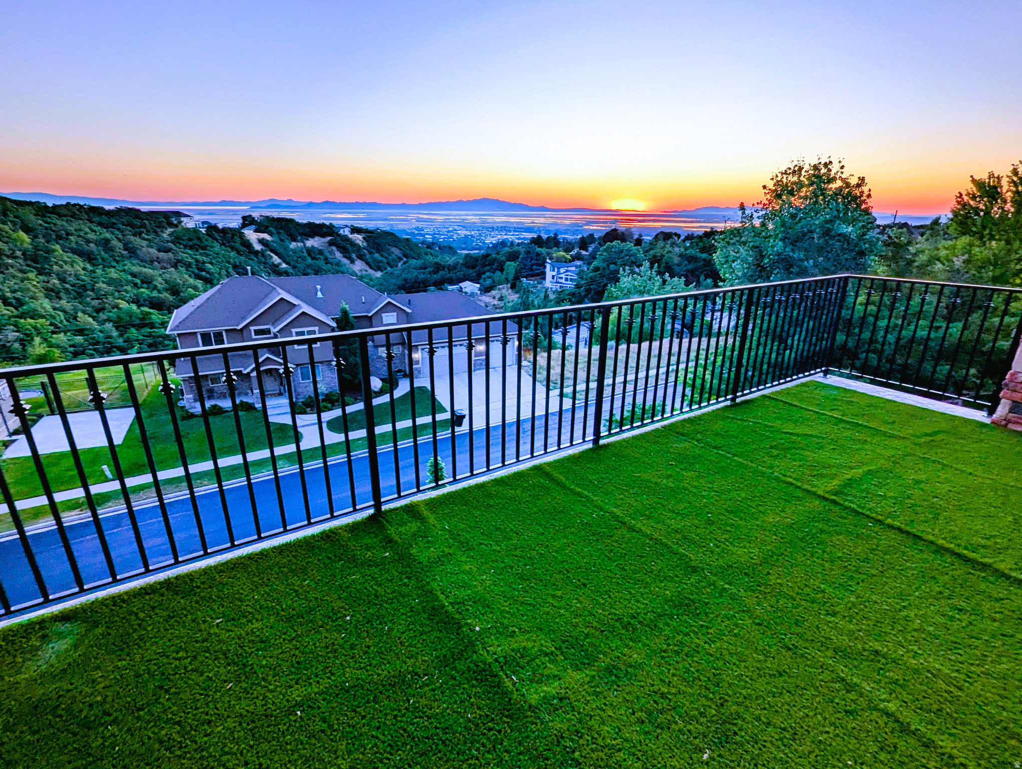 RIDGE SUB - Residential