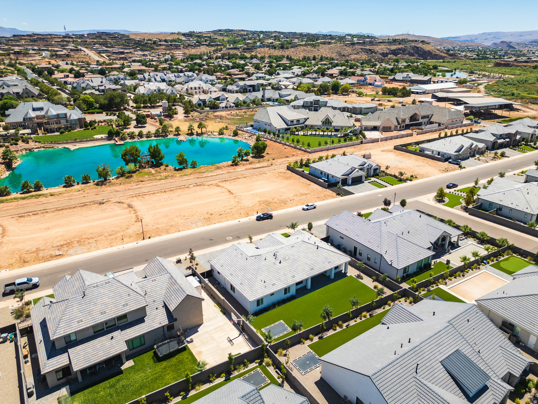 MOORLAND PARK 4 - Residential