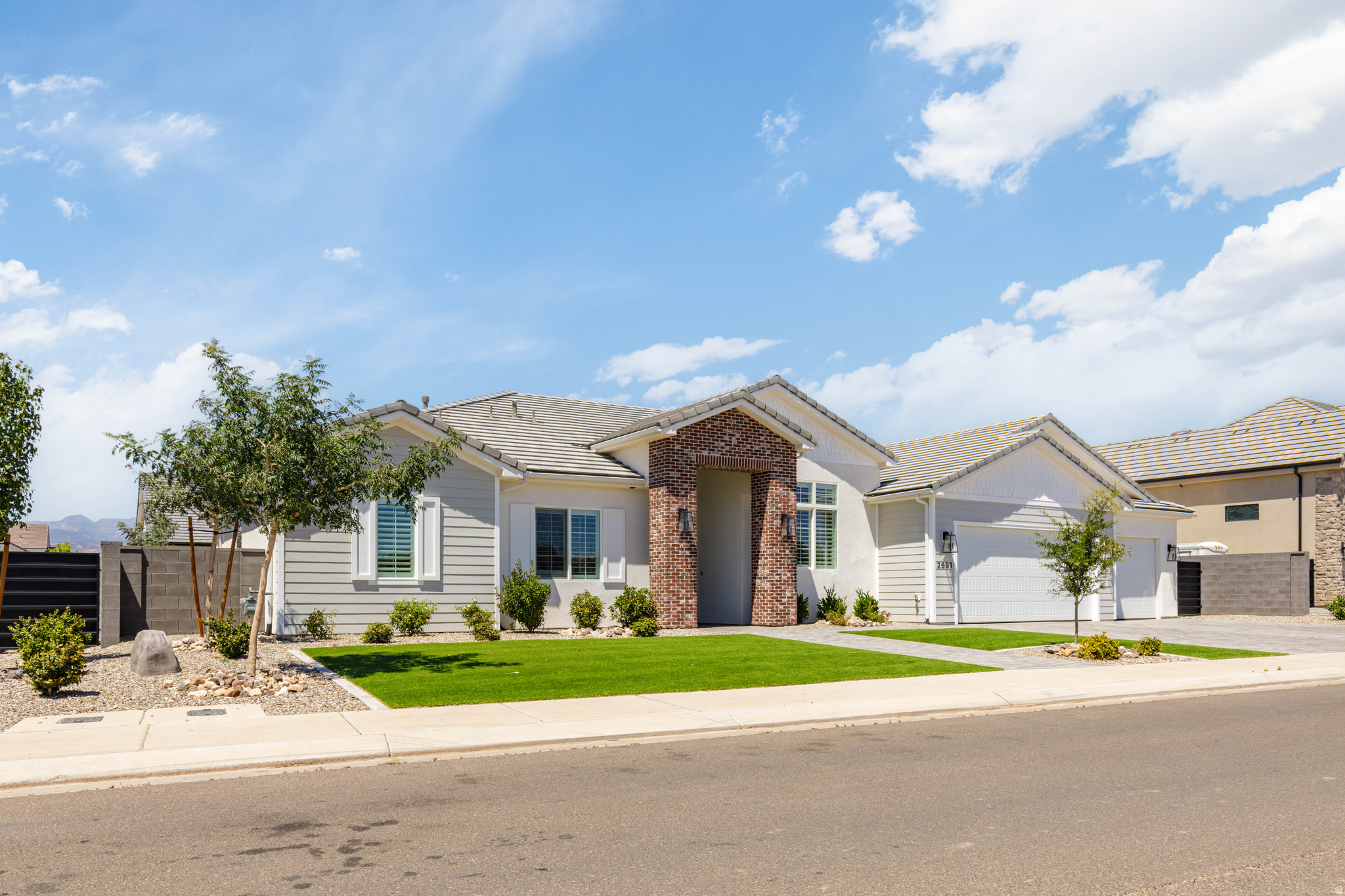 MOORLAND PARK 4 - Residential