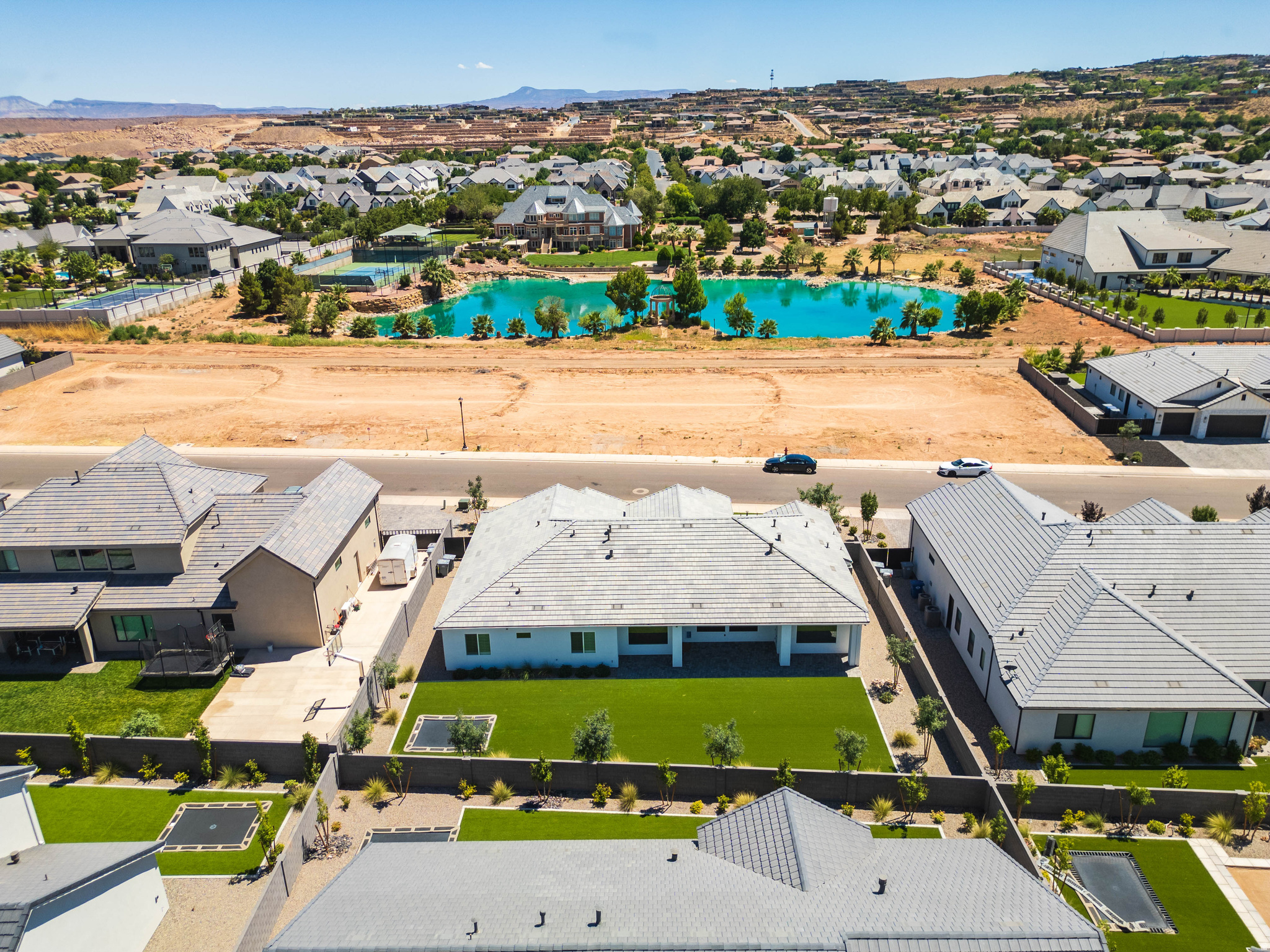 MOORLAND PARK 4 - Residential