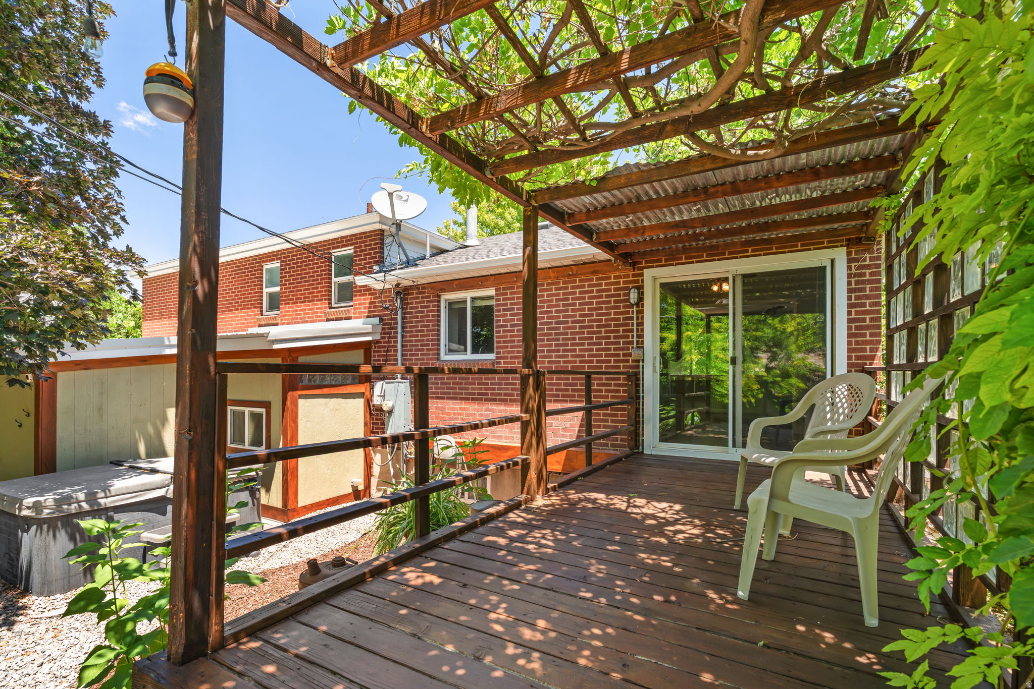 LA SALLE ACRES - Residential