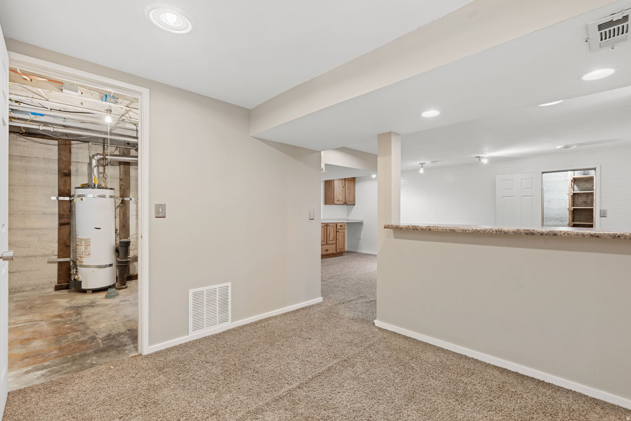 LA SALLE ACRES - Residential