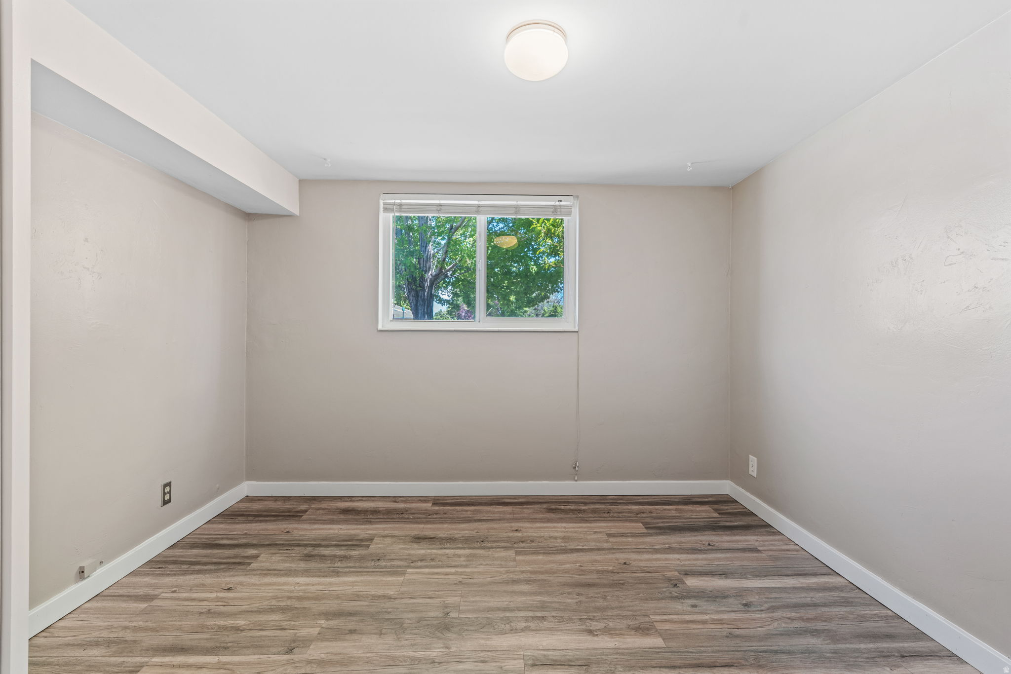LA SALLE ACRES - Residential