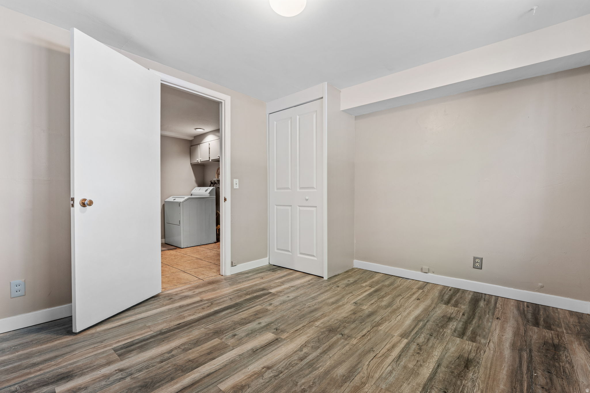 LA SALLE ACRES - Residential