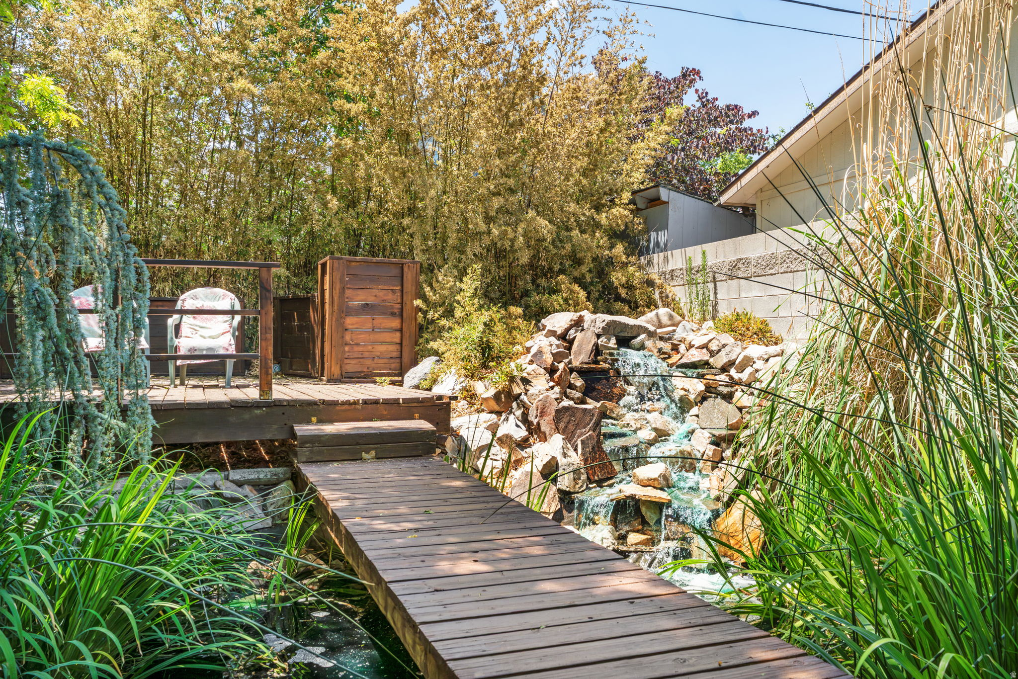 LA SALLE ACRES - Residential