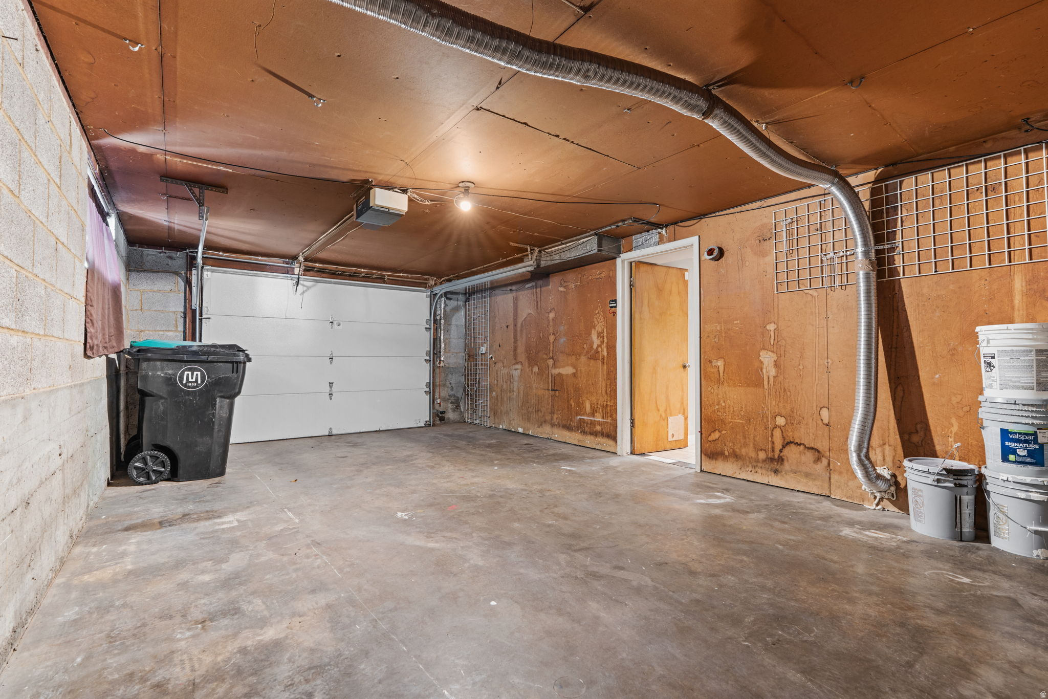 LA SALLE ACRES - Residential