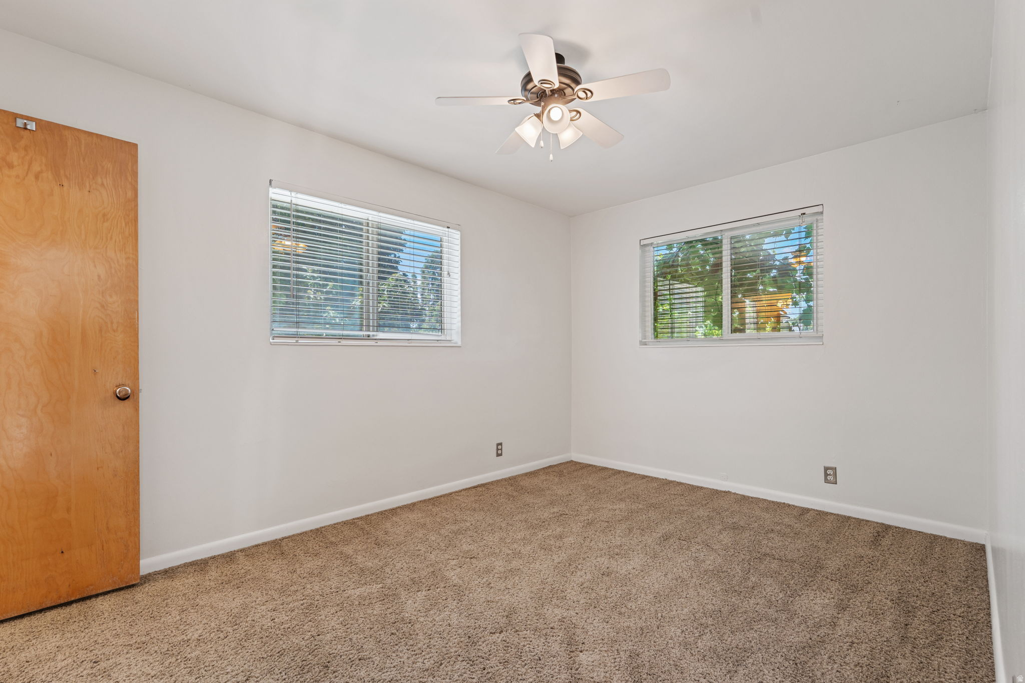 LA SALLE ACRES - Residential