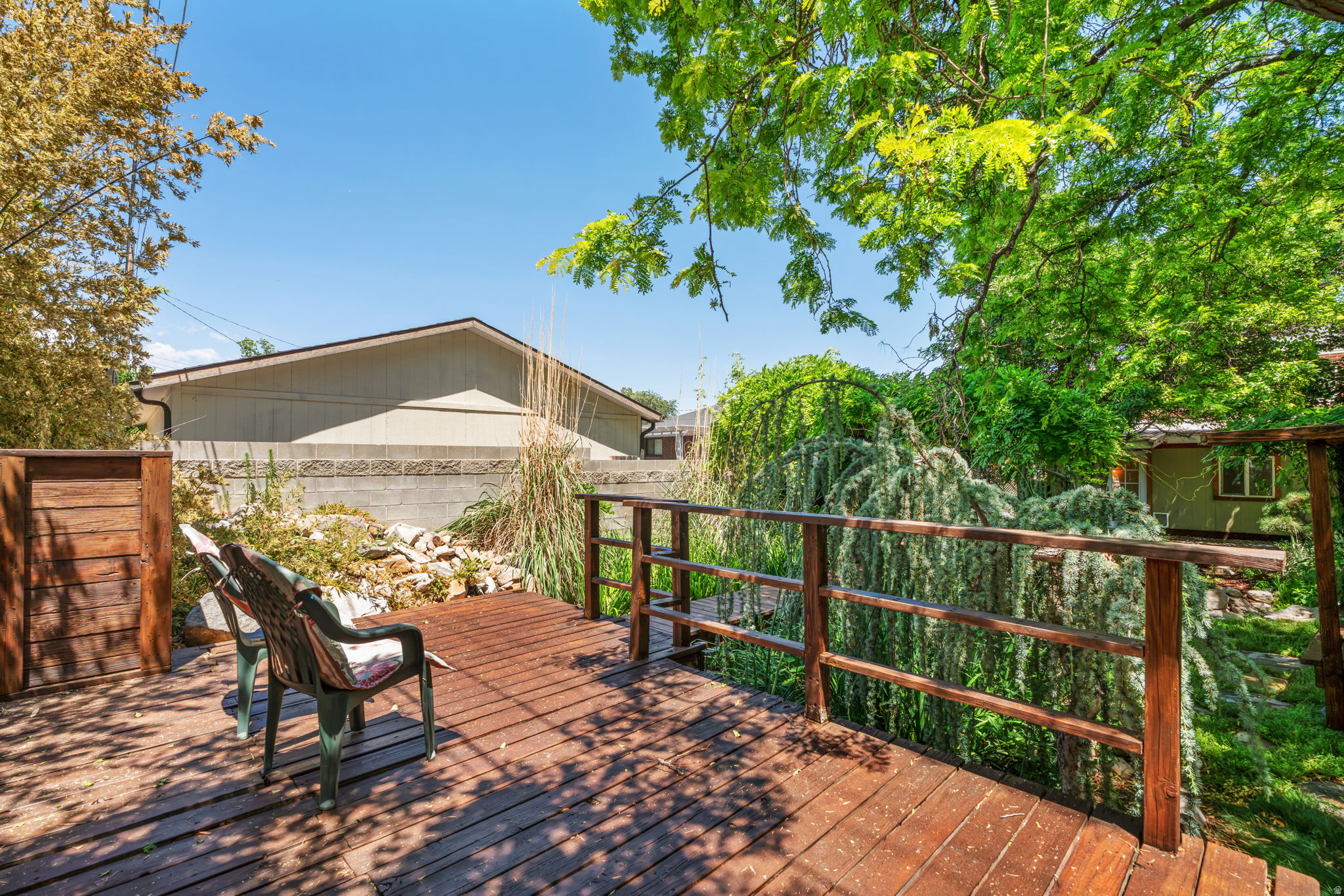 LA SALLE ACRES - Residential