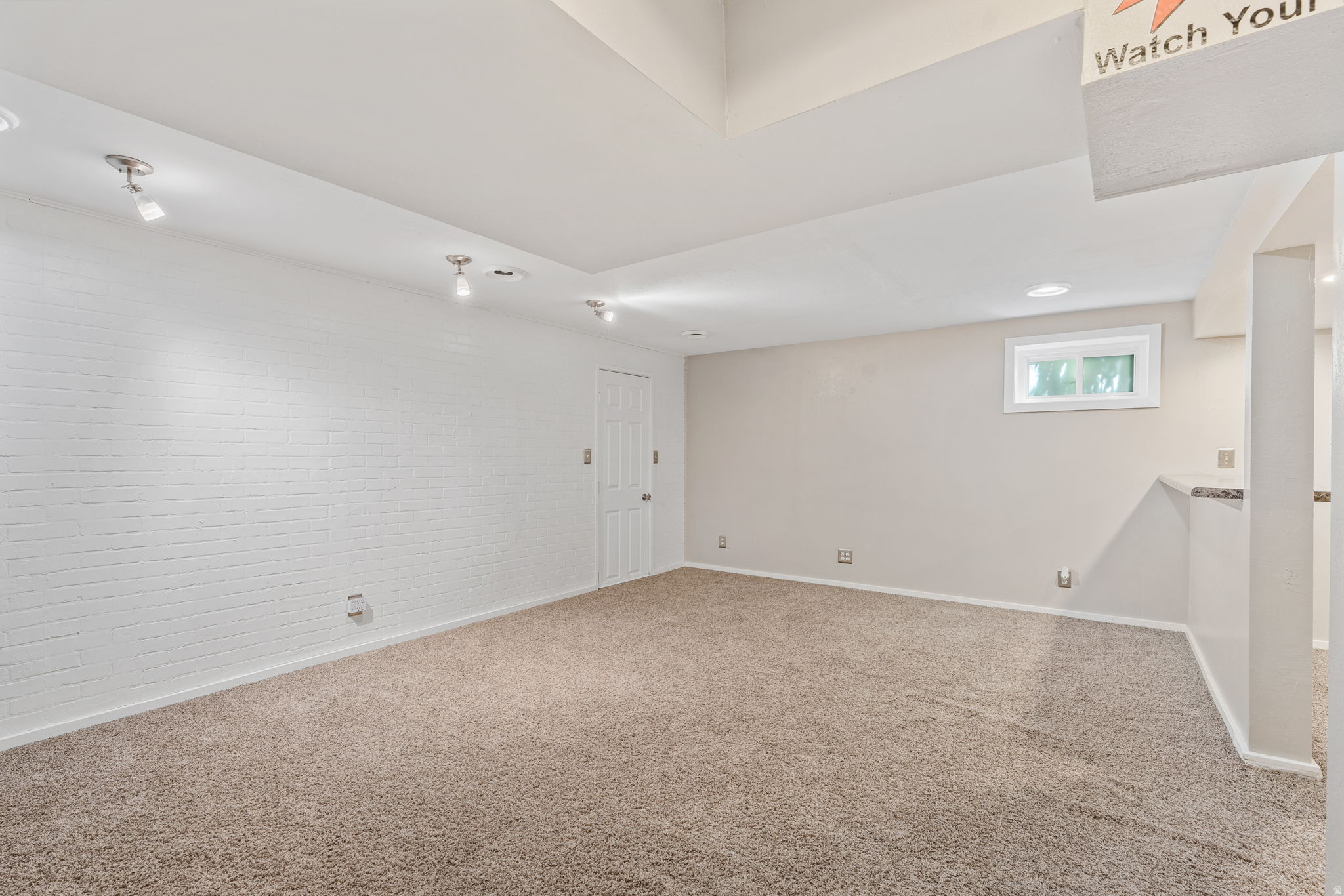 LA SALLE ACRES - Residential