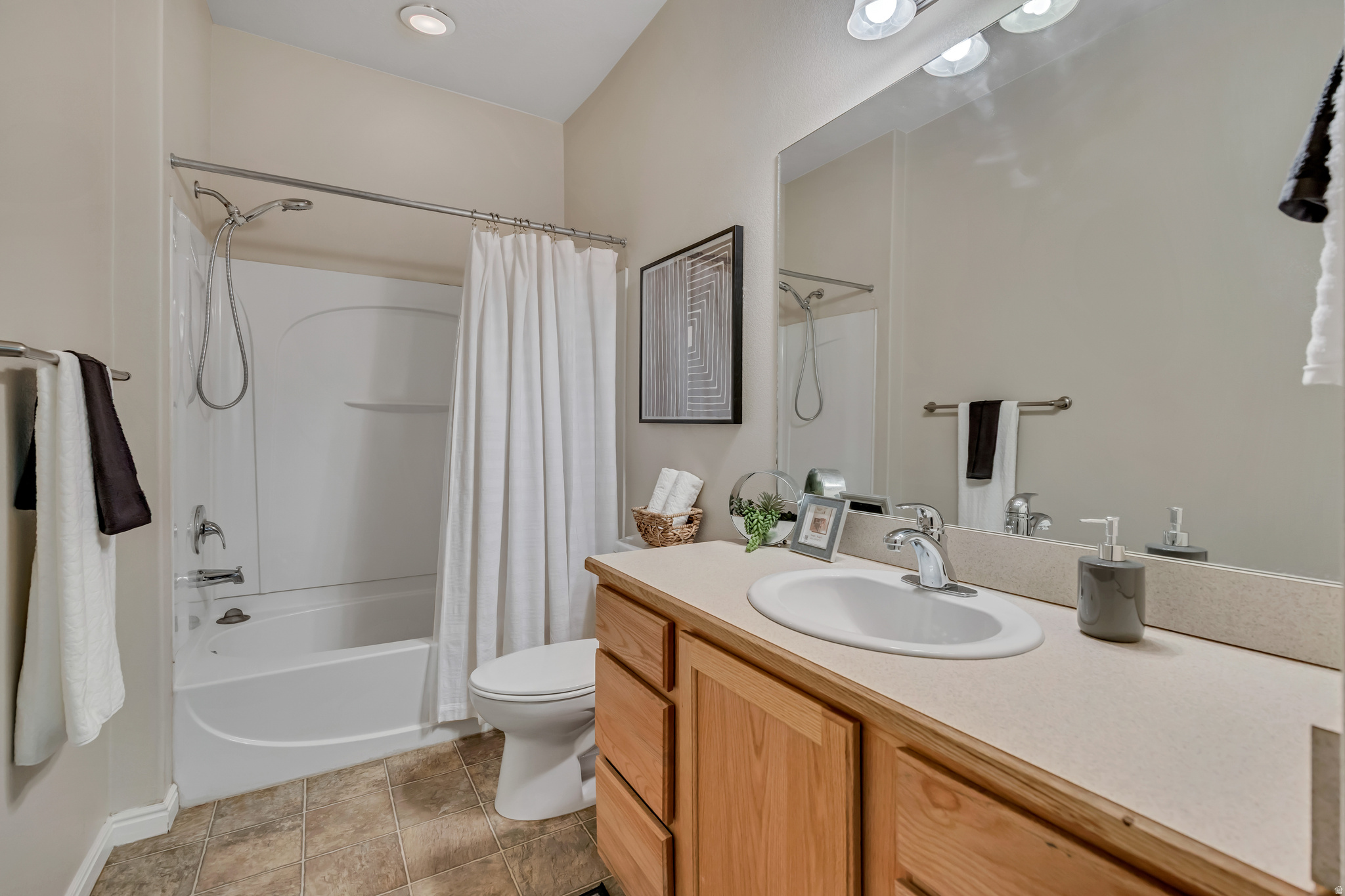 CANYON MEADOWS - Residential