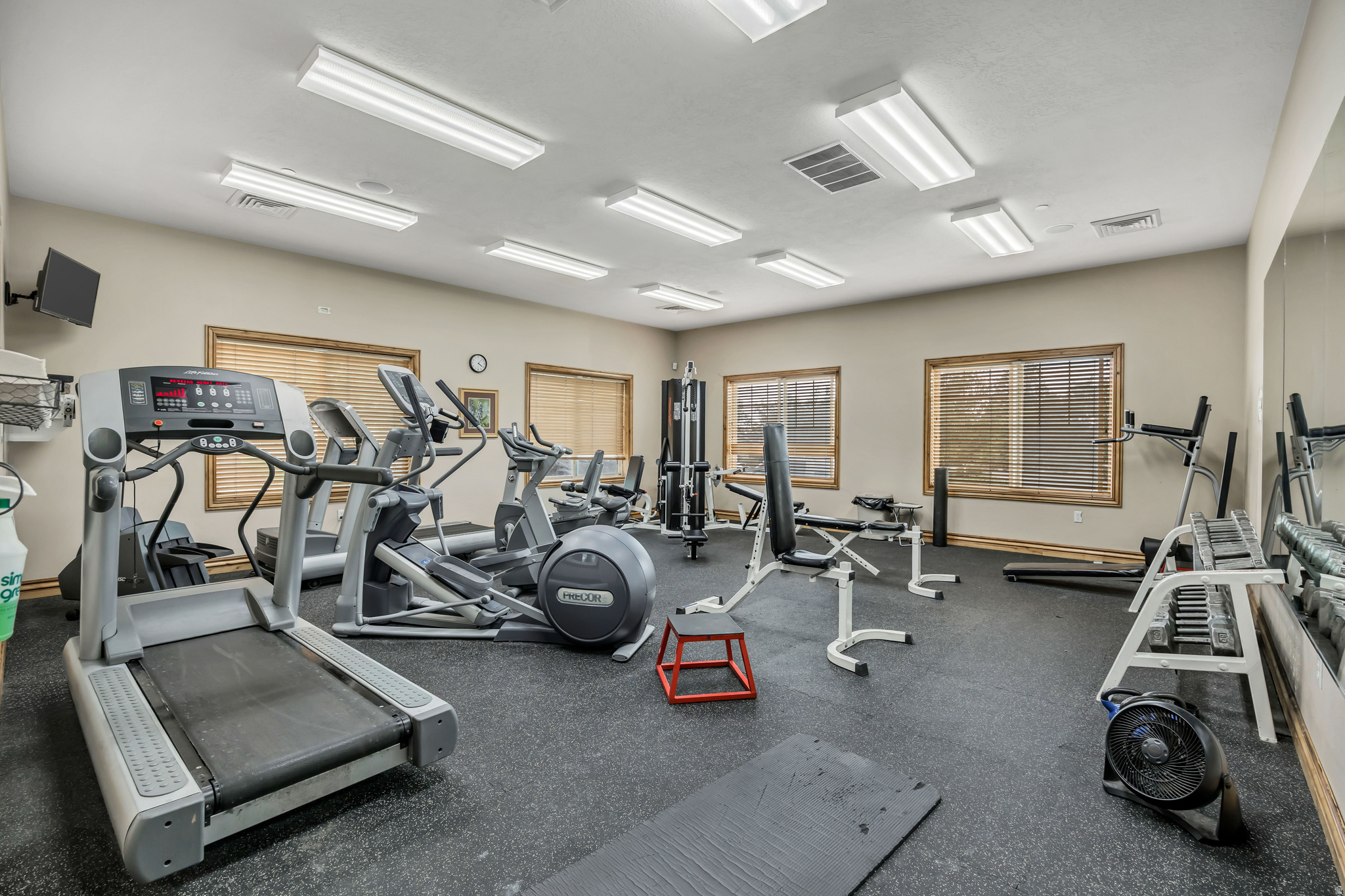 CANYON MEADOWS - Residential