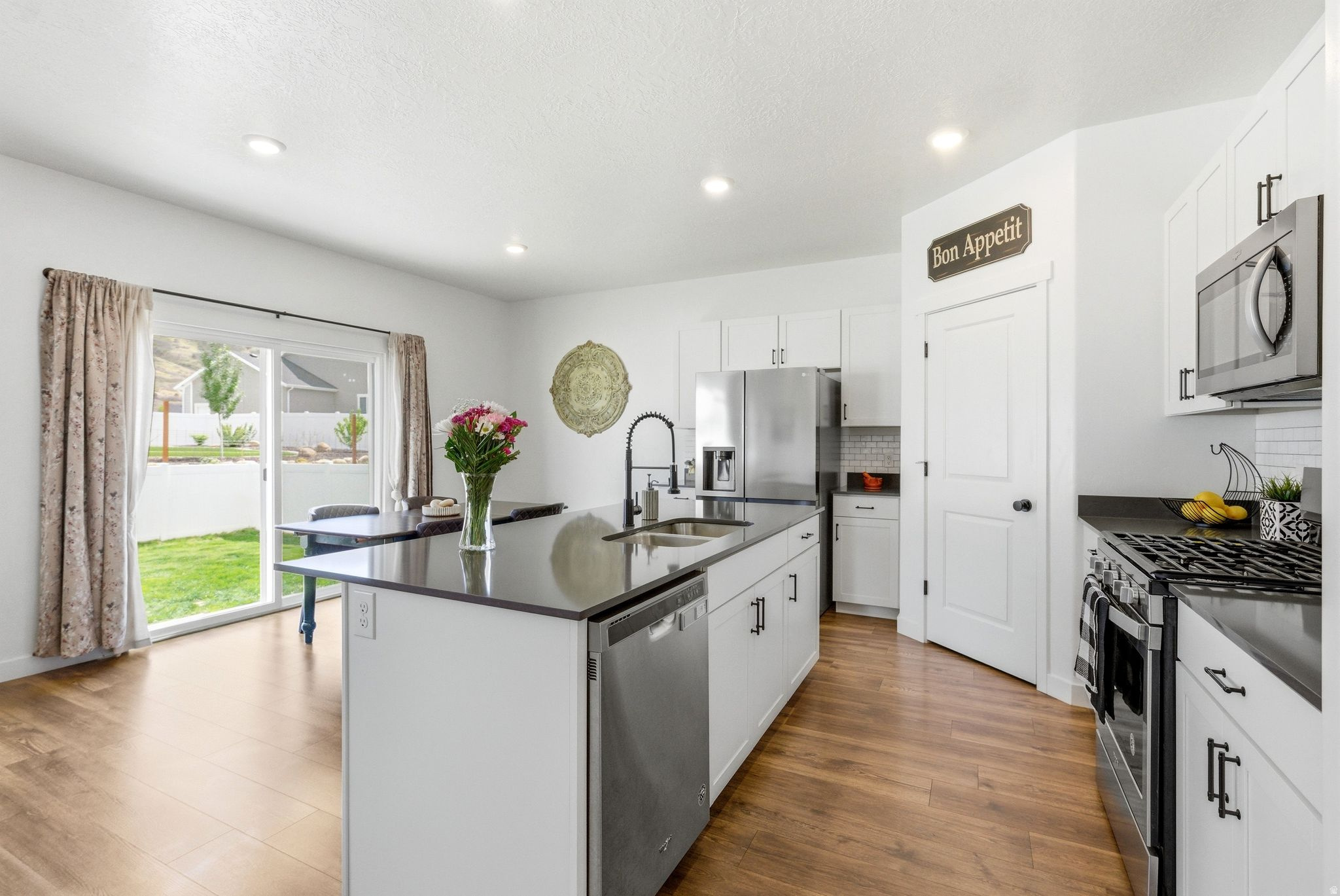 FOOTHILL VILLAGE - Residential