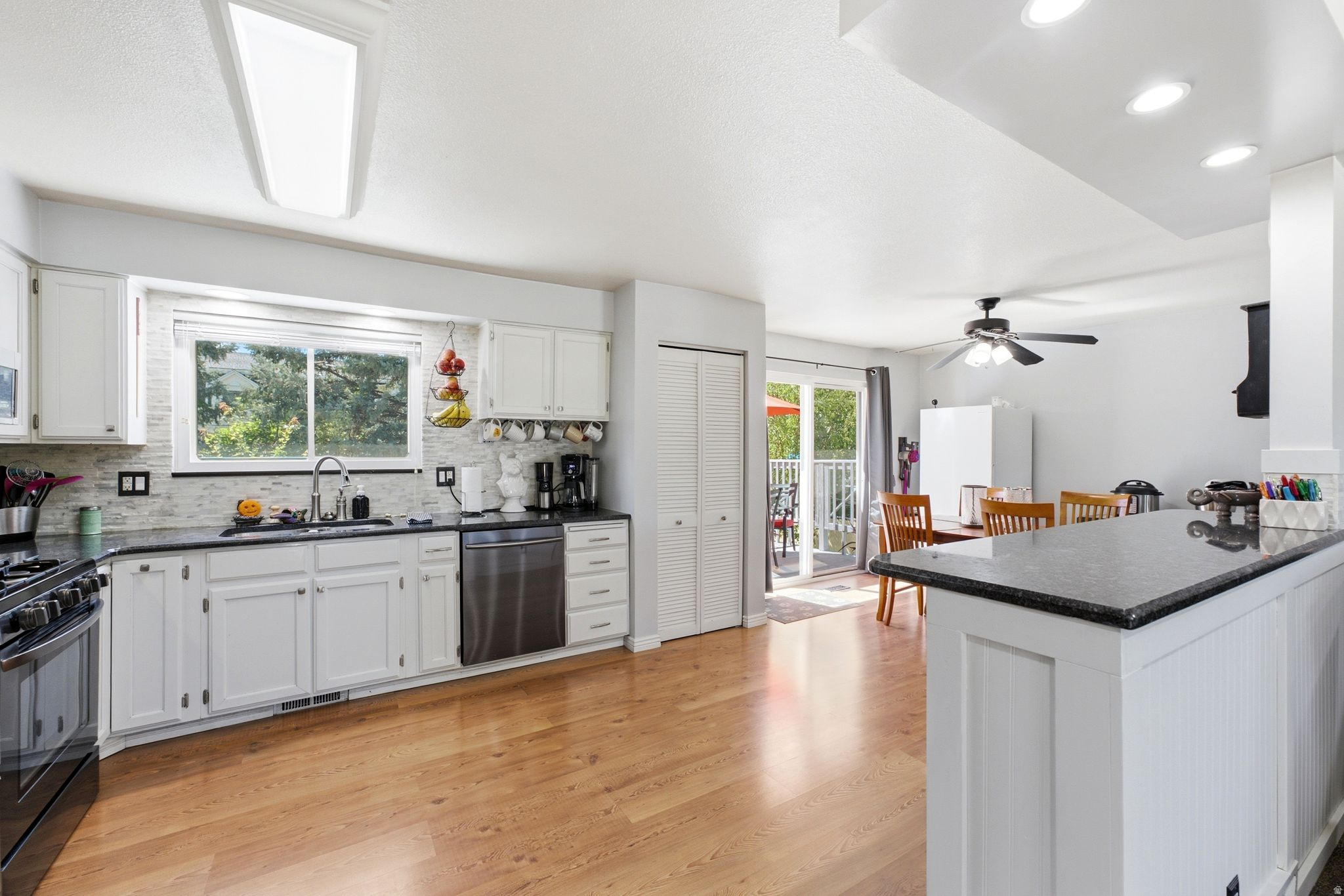 PIONEER ESTATES - Residential