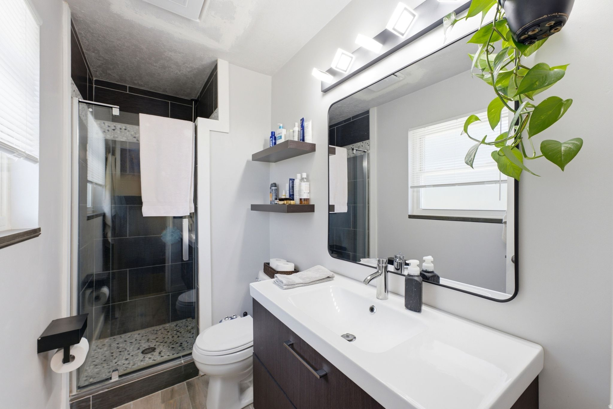 PIONEER ESTATES - Residential
