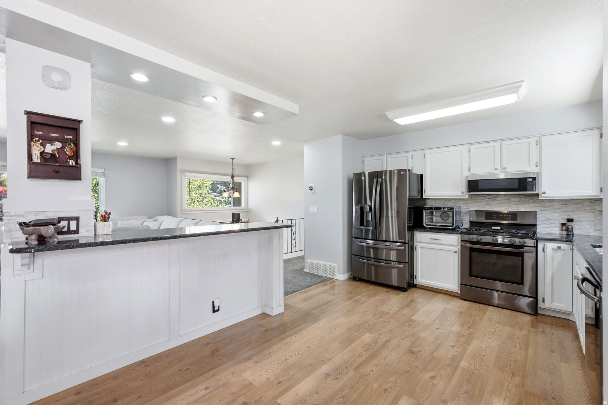 PIONEER ESTATES - Residential