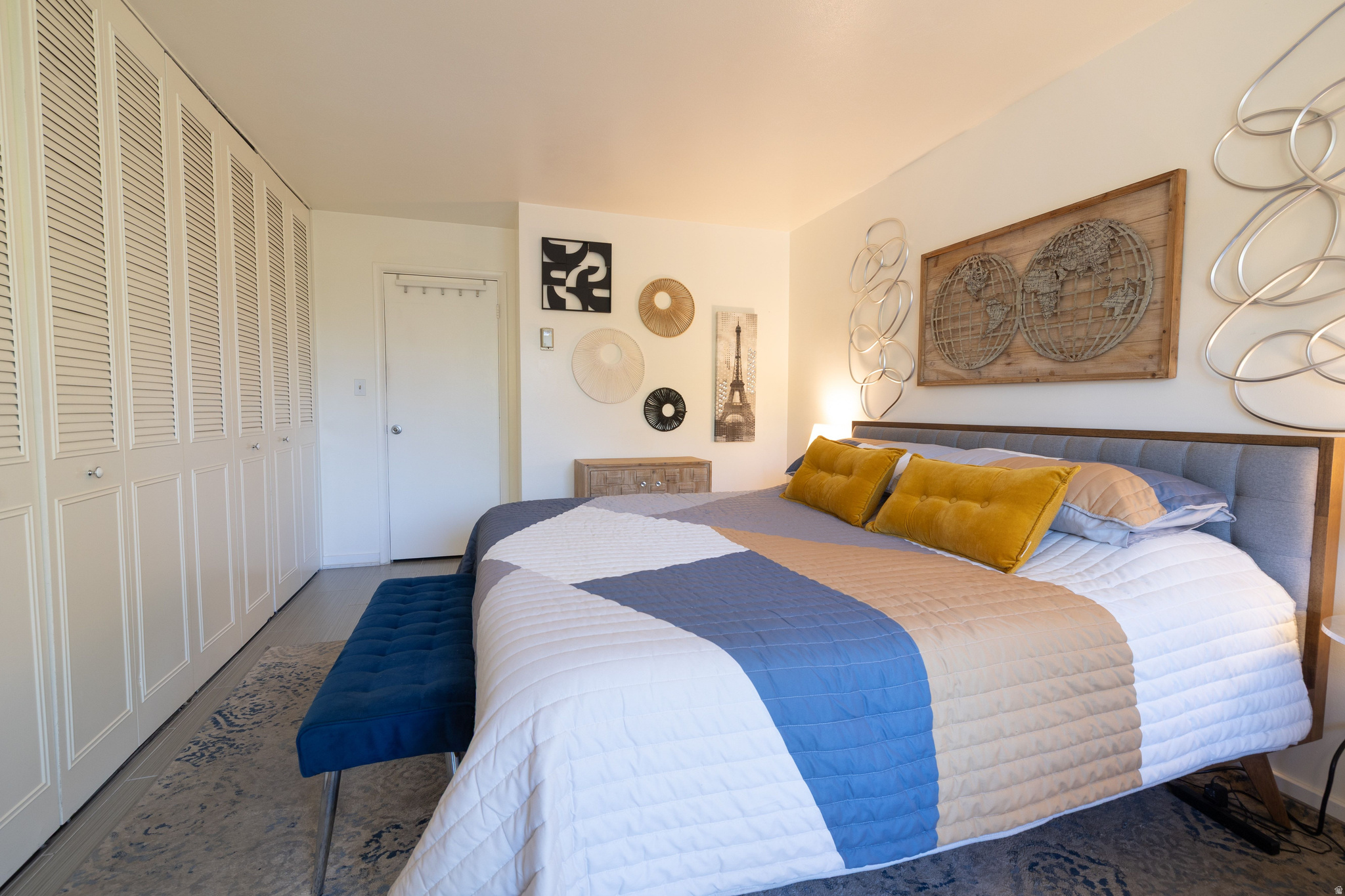 CAPITOL HILL - Residential