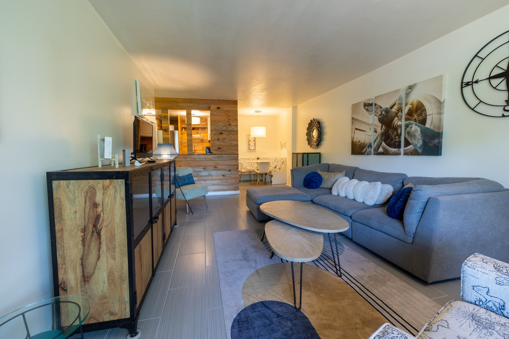 CAPITOL HILL - Residential
