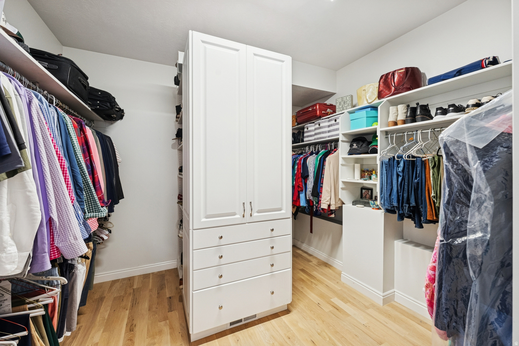 EMIGRATION OAKS PH 1 - Residential