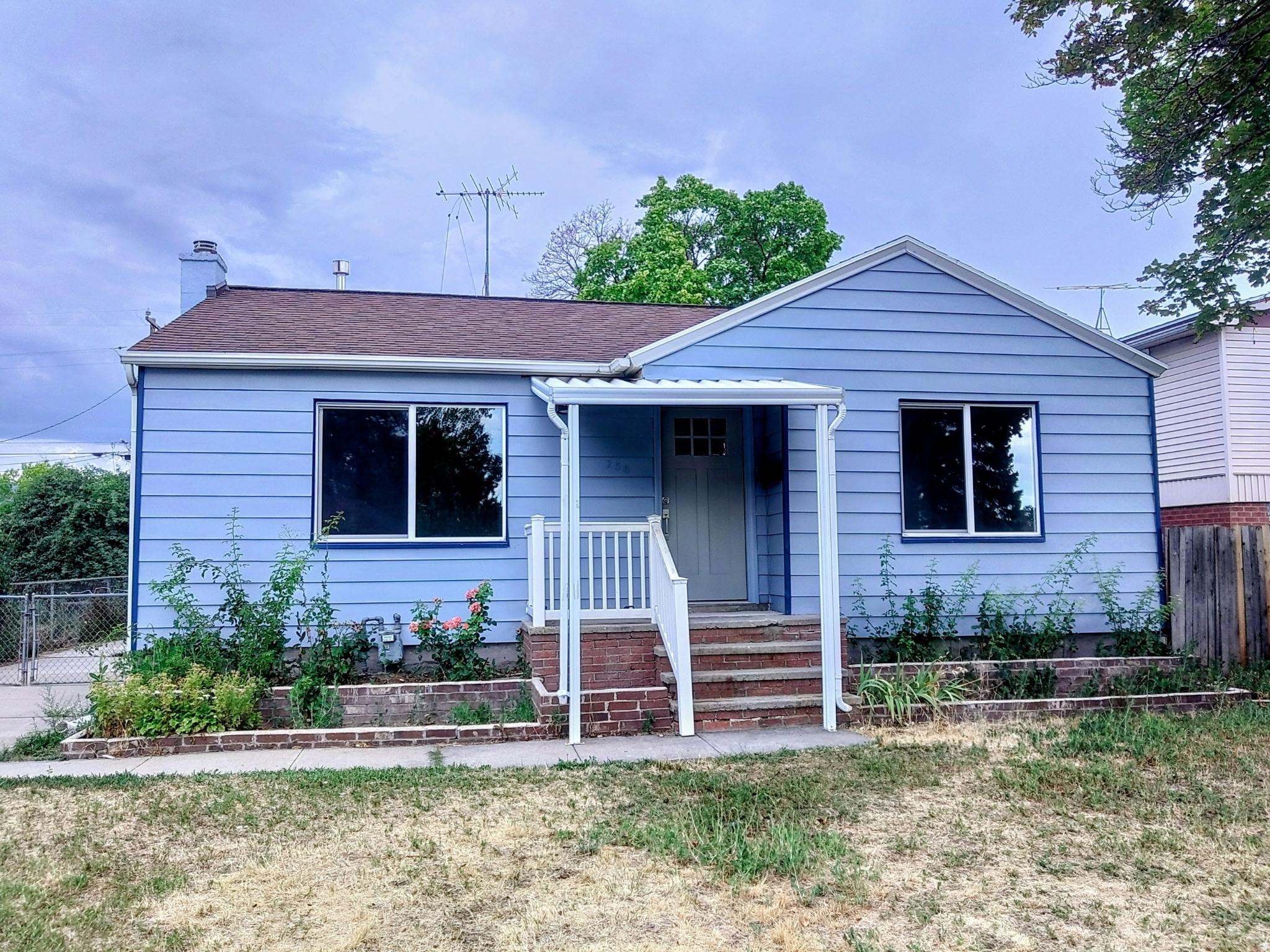 Beautiful East side Cottage.Located on wide,quiet ,tree lined street but still close to everything-schools,freeways,shoping,parks. House is in excellent condition with new Kitchen,bathrooms,flooring,paint and more.Covered front porch,covered patio,swing  gate on driveway-Complete, beautuful property in the hearth of the City.Clean ,ready to move in!!   Square footage taken from County records.Buyer to verify all informations!