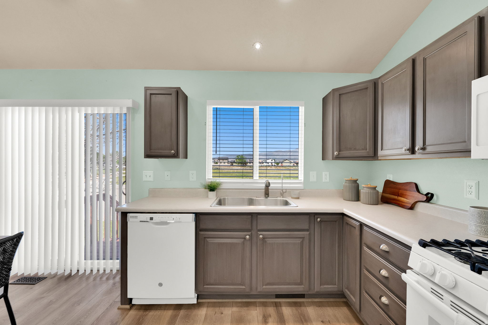 EAGLE POINT - Residential