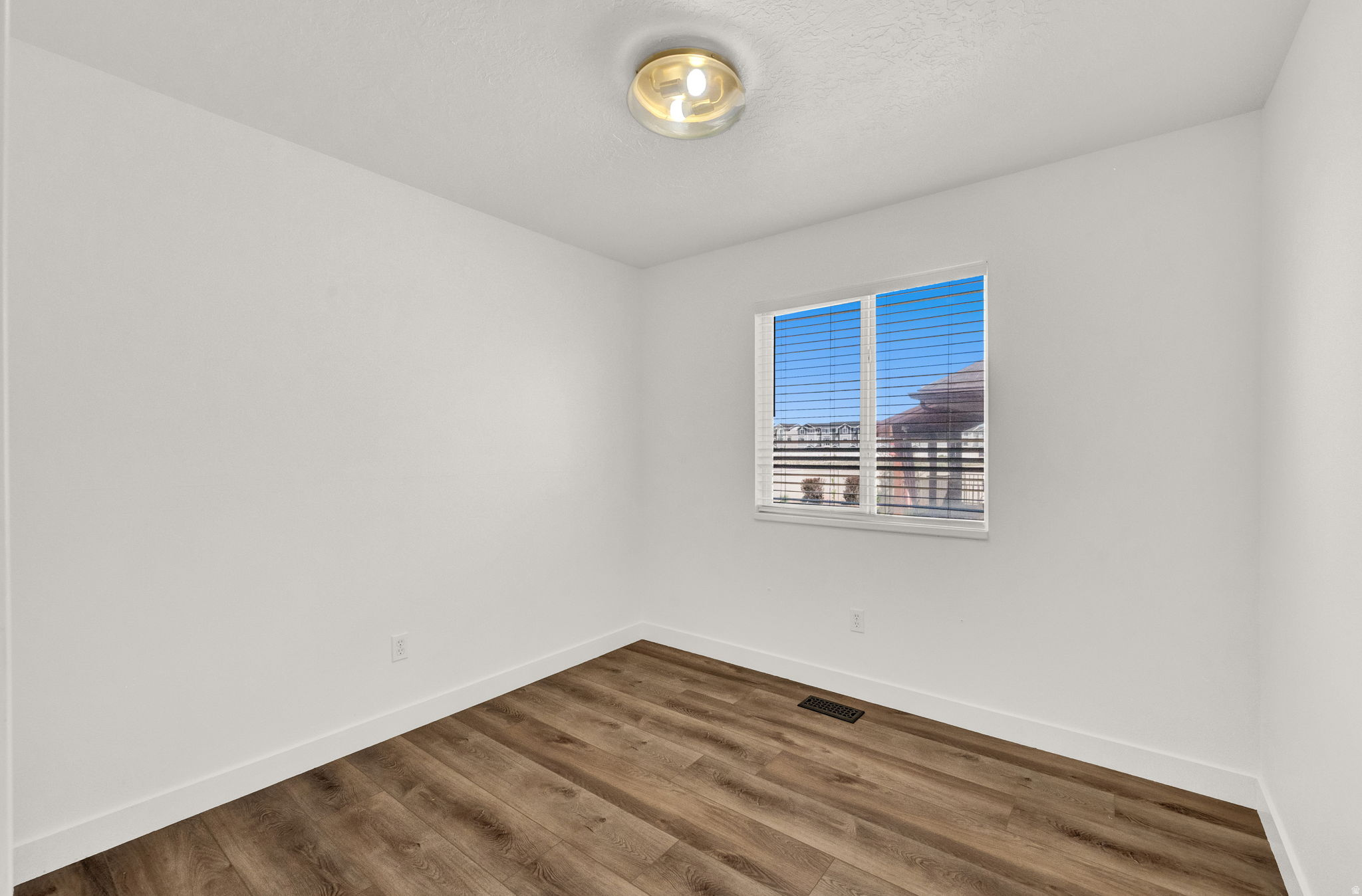 EAGLE POINT - Residential