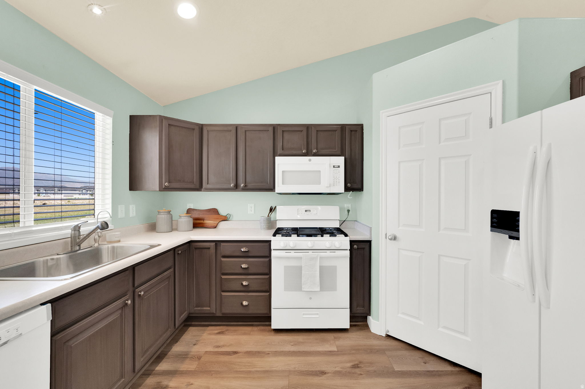 EAGLE POINT - Residential