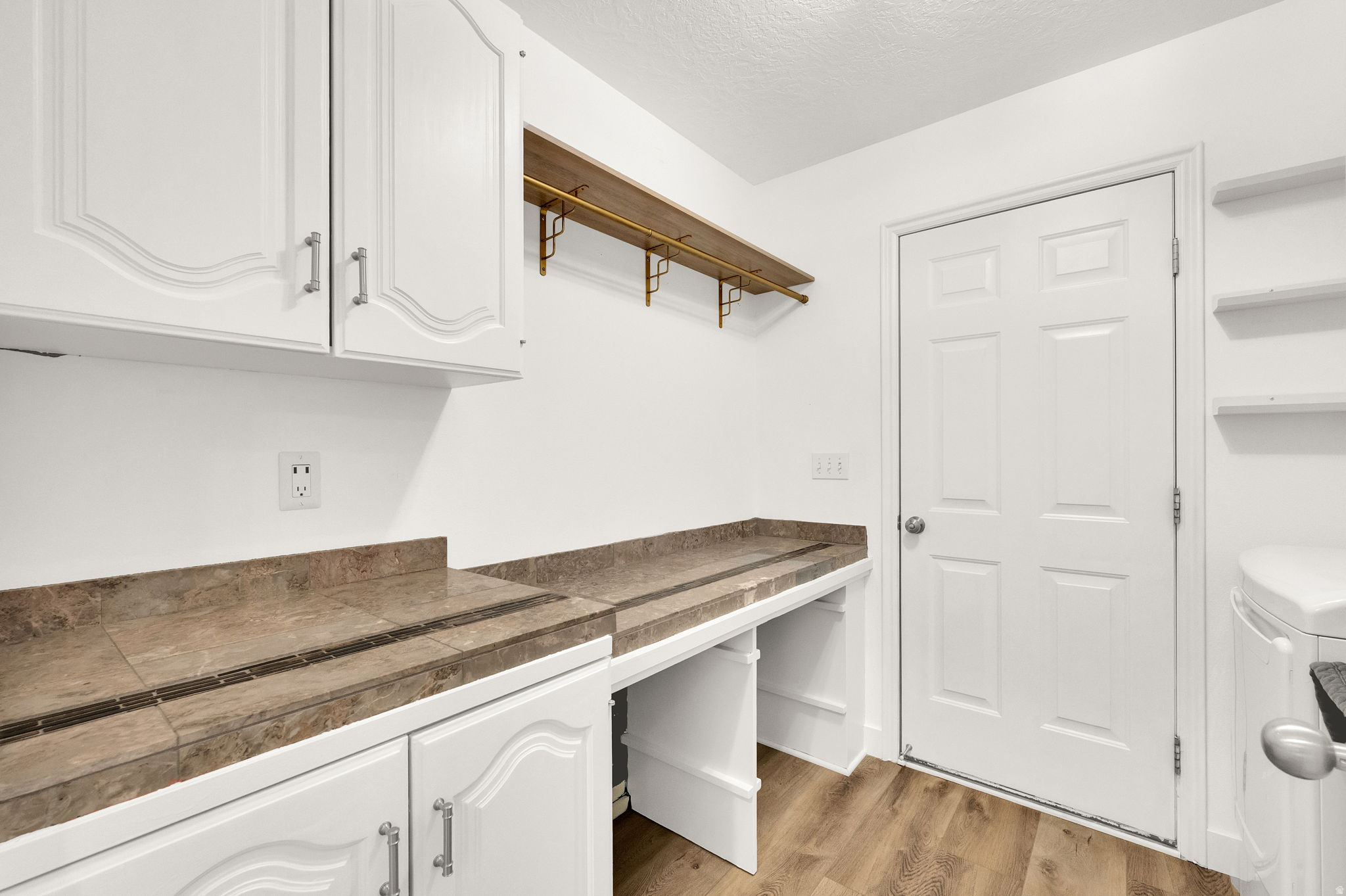 EAGLE POINT - Residential