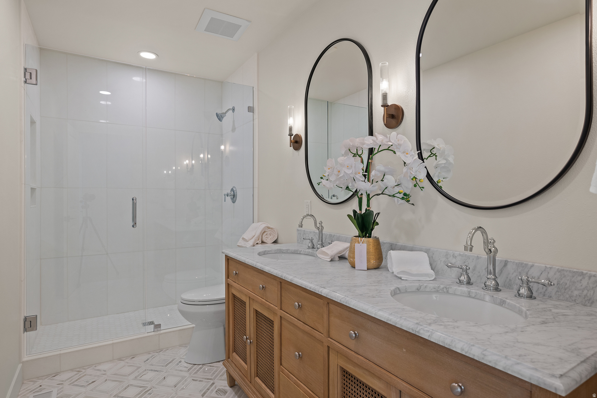 VALLEY HILLS ESTATES - Residential
