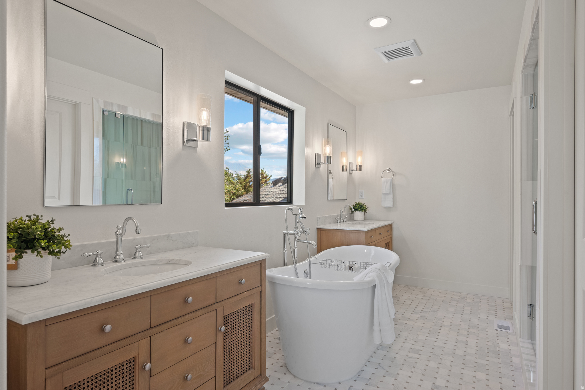 VALLEY HILLS ESTATES - Residential