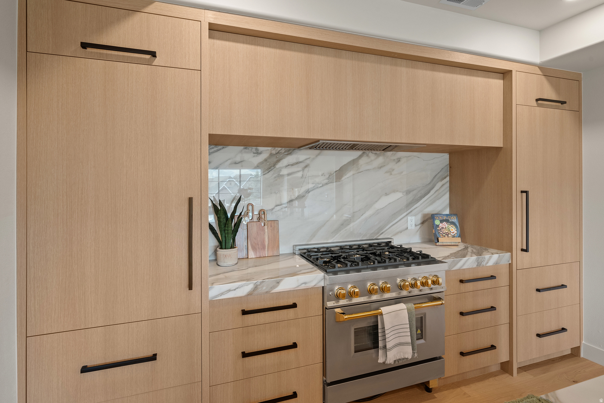 VALLEY HILLS ESTATES - Residential