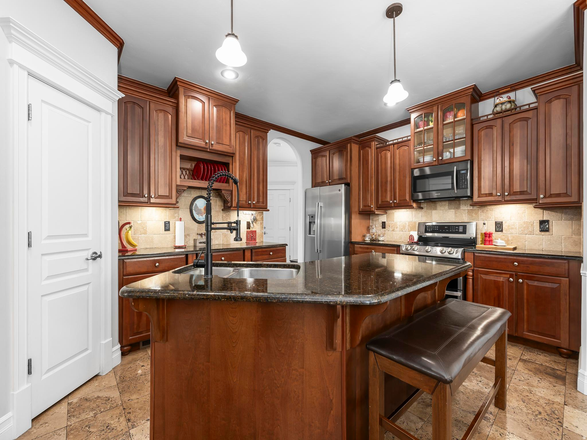 TRAVERSE MOUNTAIN - Residential