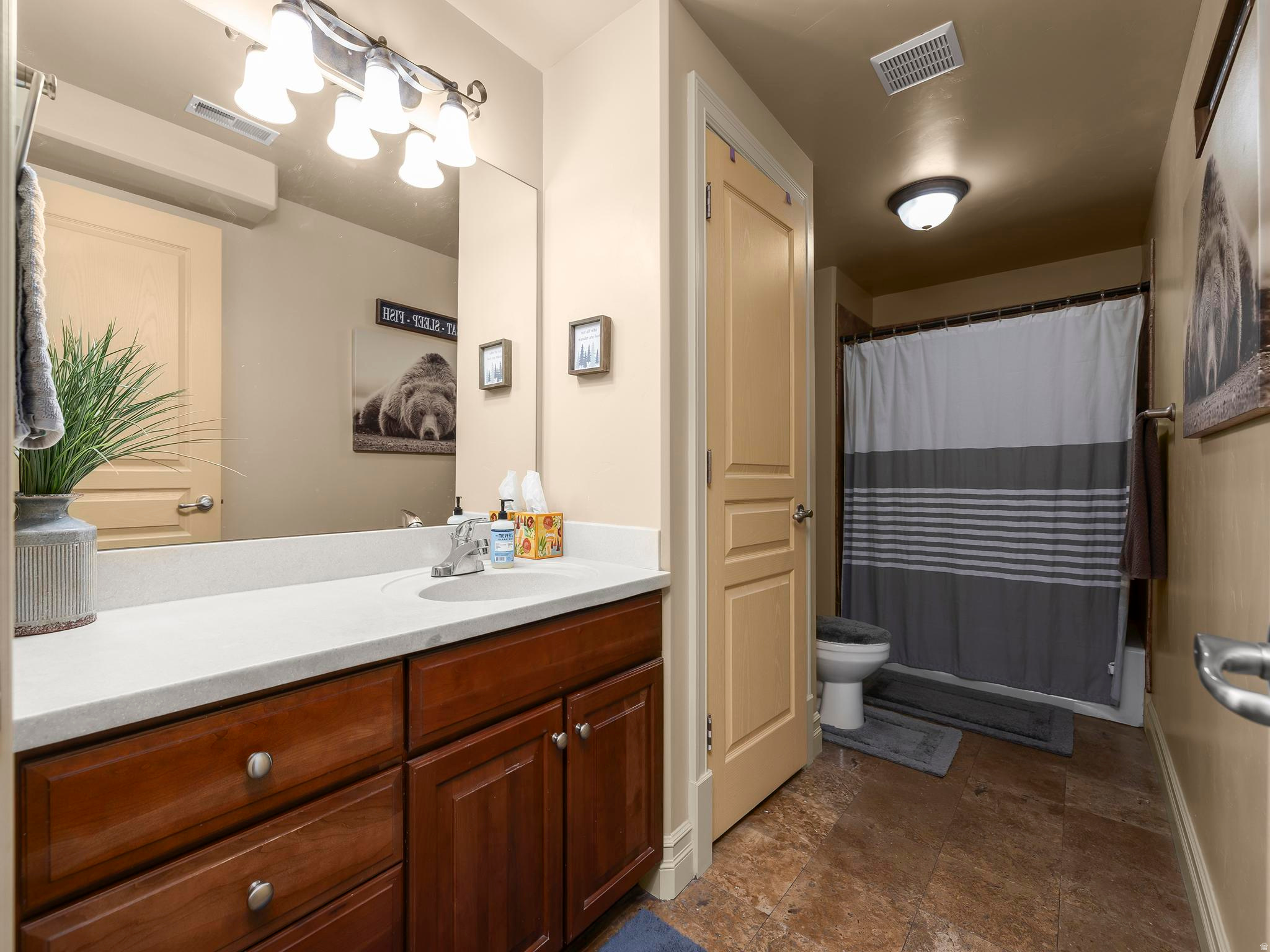TRAVERSE MOUNTAIN - Residential