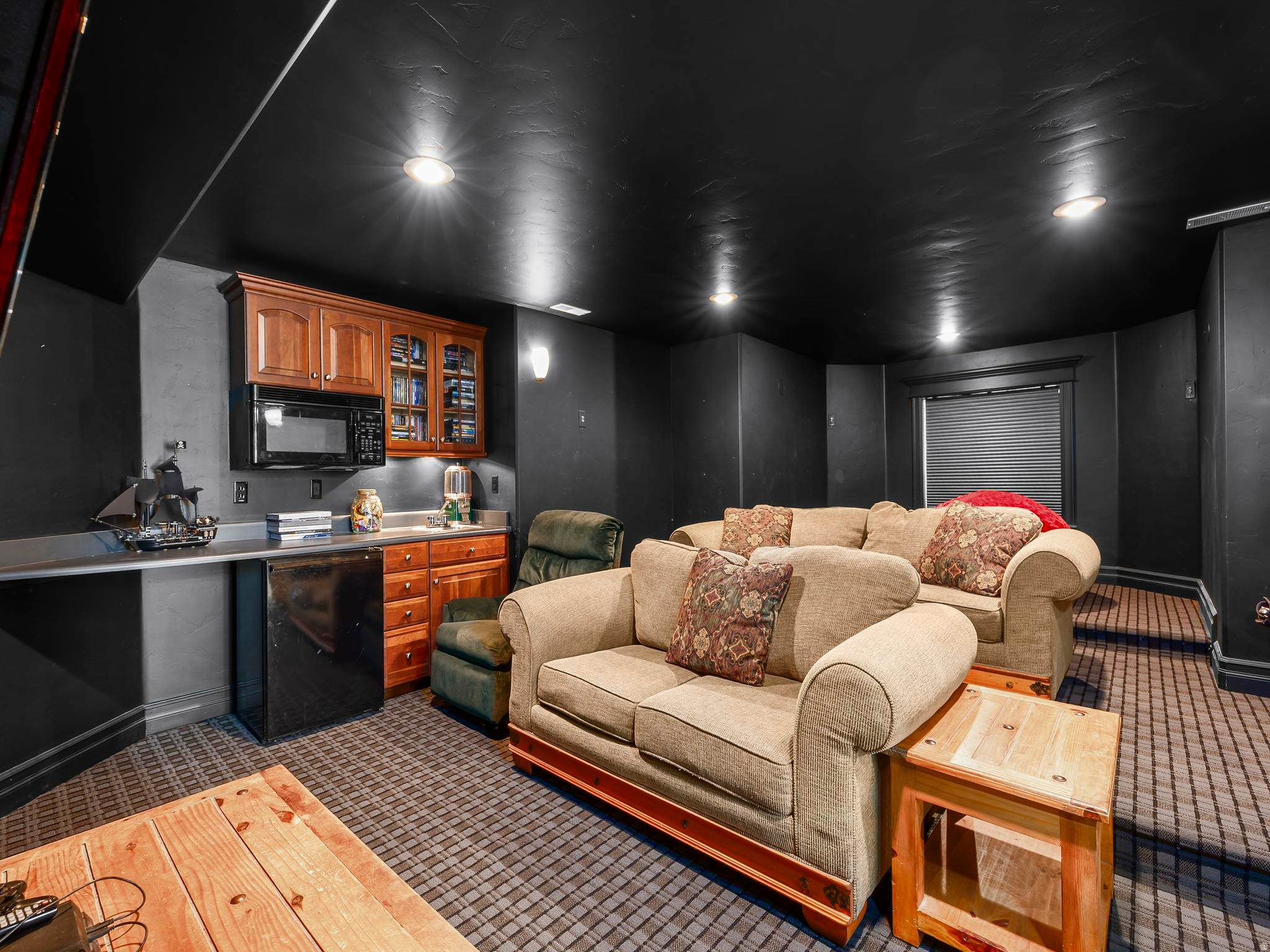 TRAVERSE MOUNTAIN - Residential