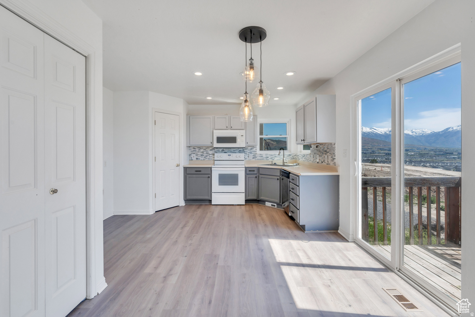 HARVEST HILLS - Residential
