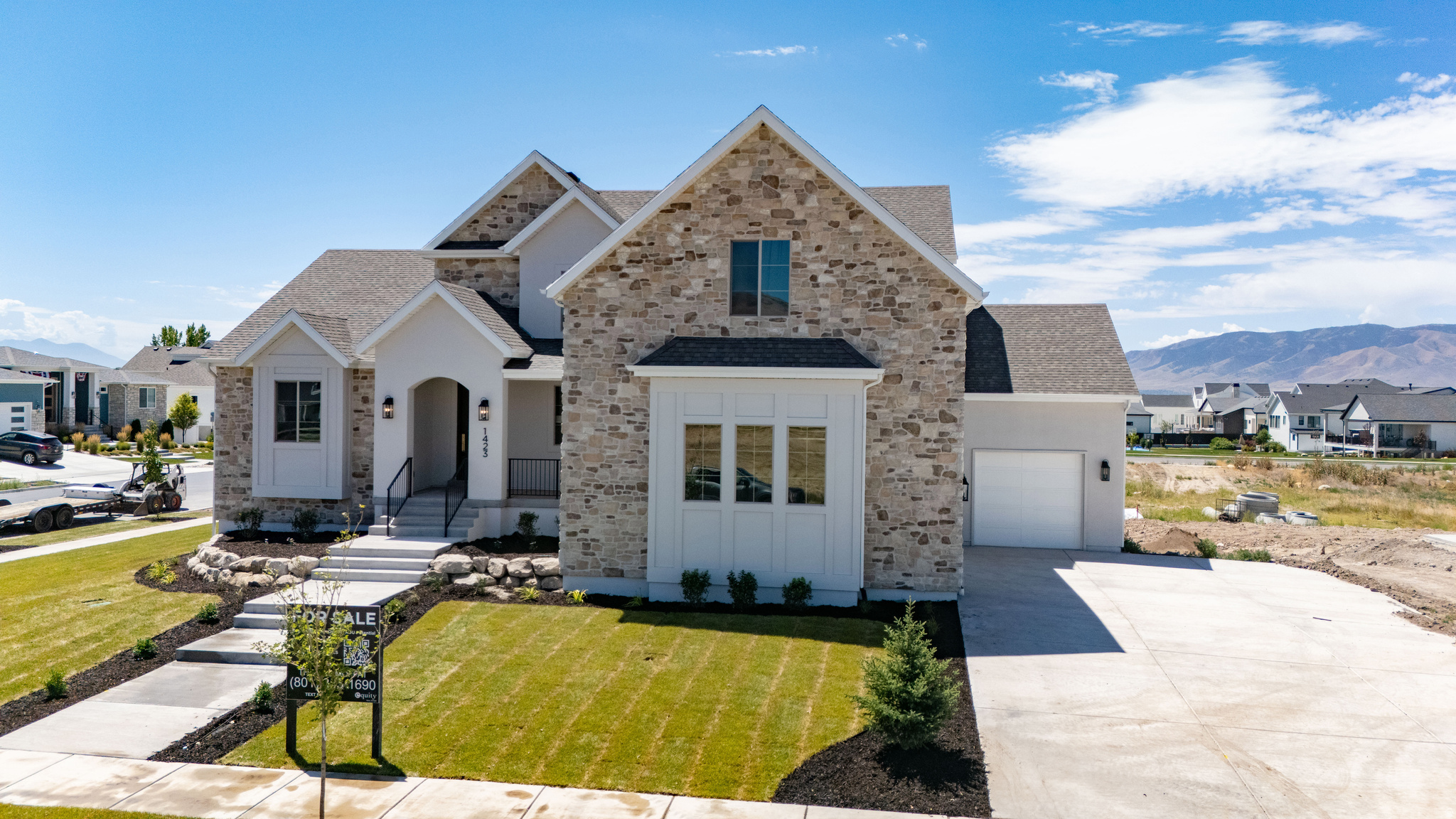 PIONEER HEIGHTS - Residential
