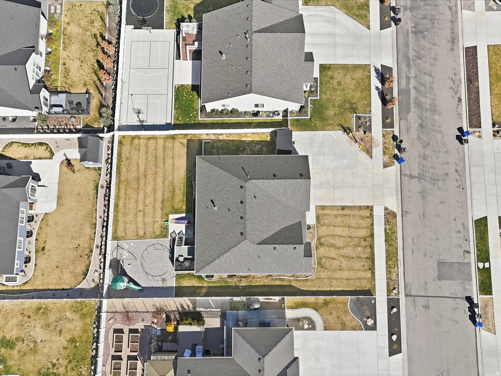 EASTVIEW LANDING - Residential