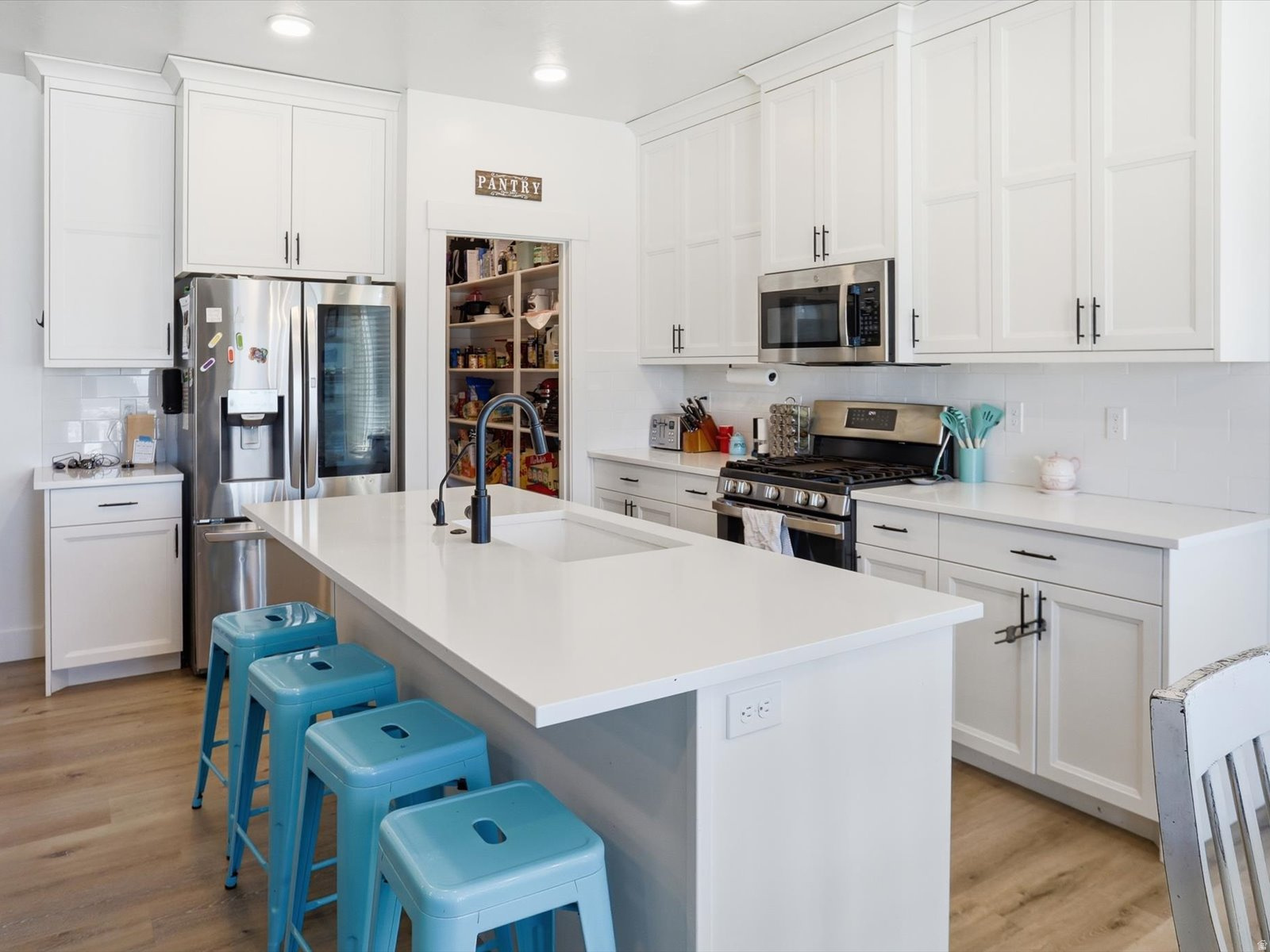 EASTVIEW LANDING - Residential
