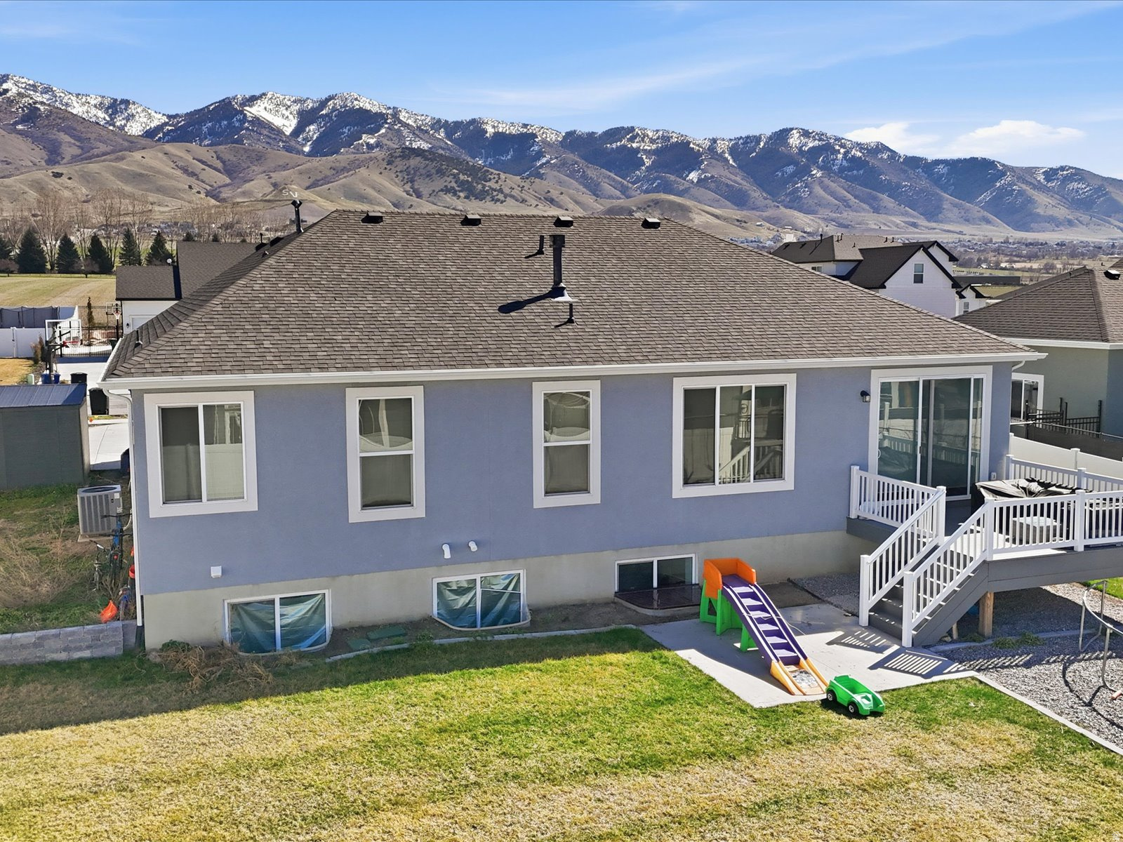 EASTVIEW LANDING - Residential