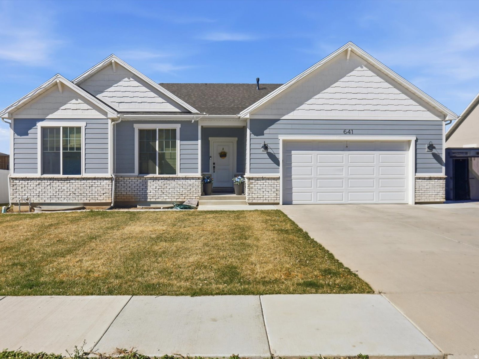 EASTVIEW LANDING - Residential