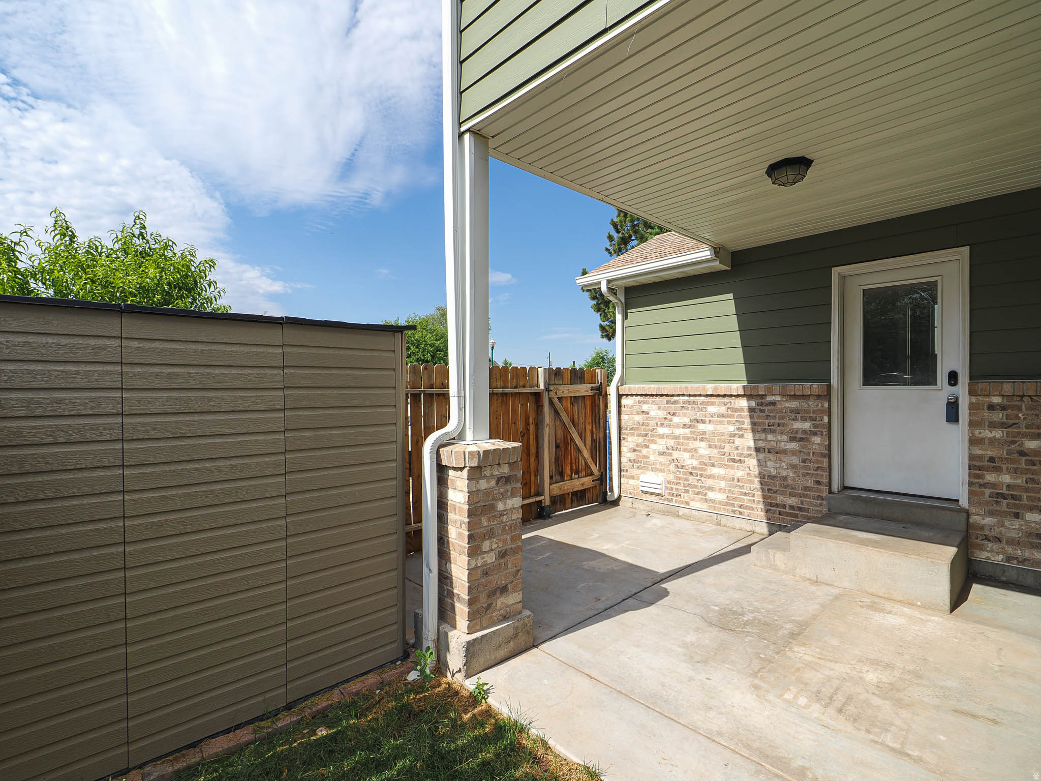 CONCORD COURT - Residential