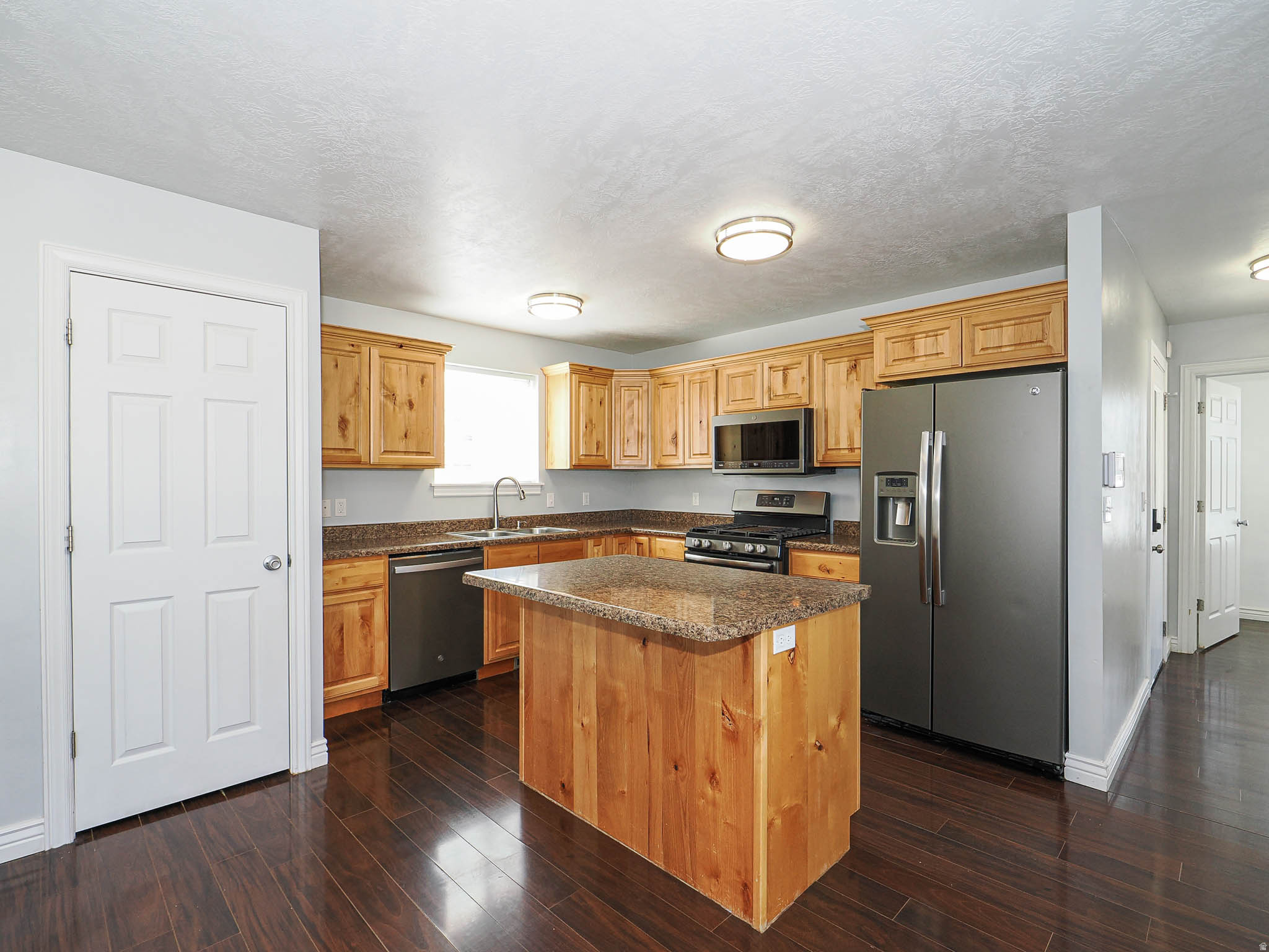 CONCORD COURT - Residential