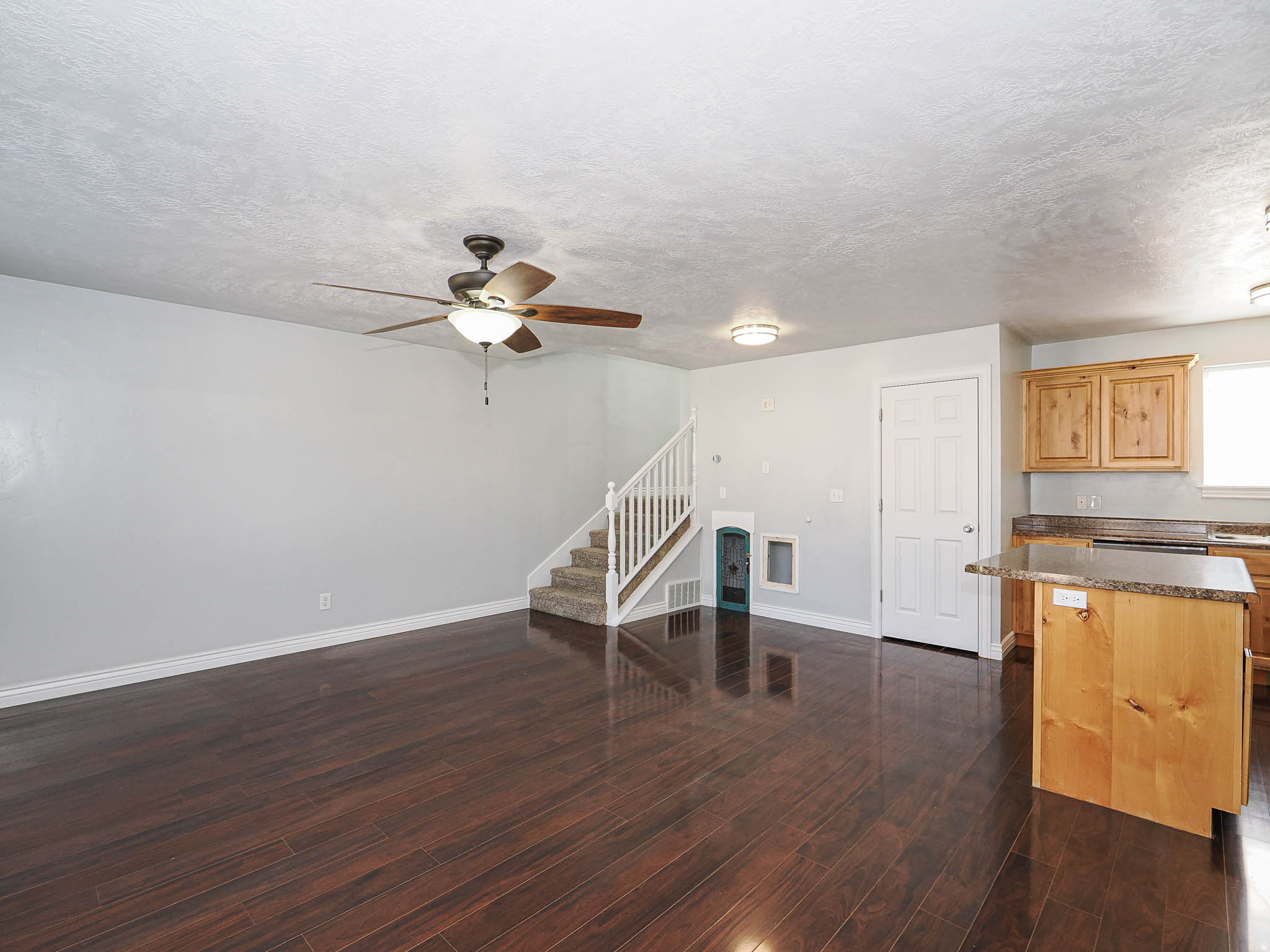 CONCORD COURT - Residential