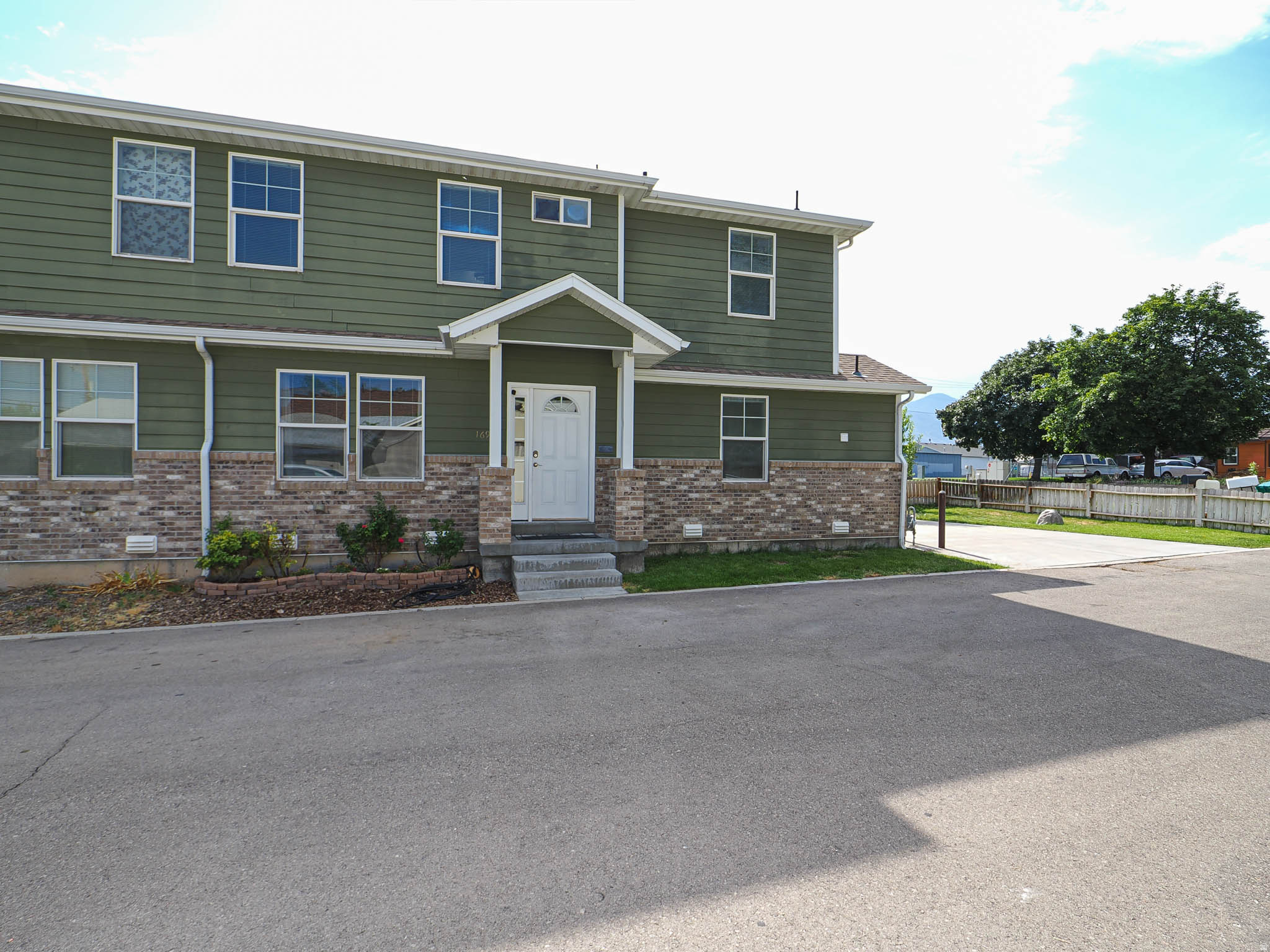 CONCORD COURT - Residential