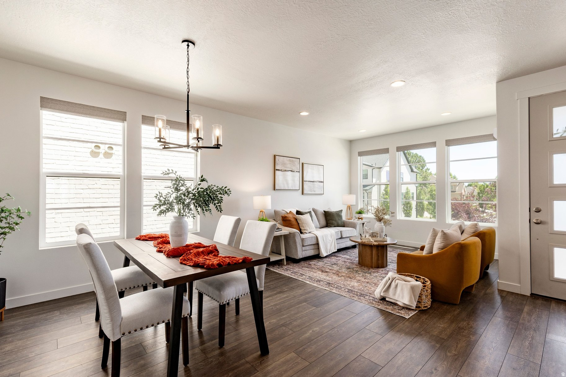 PARKVIEW COTTAGES - Residential