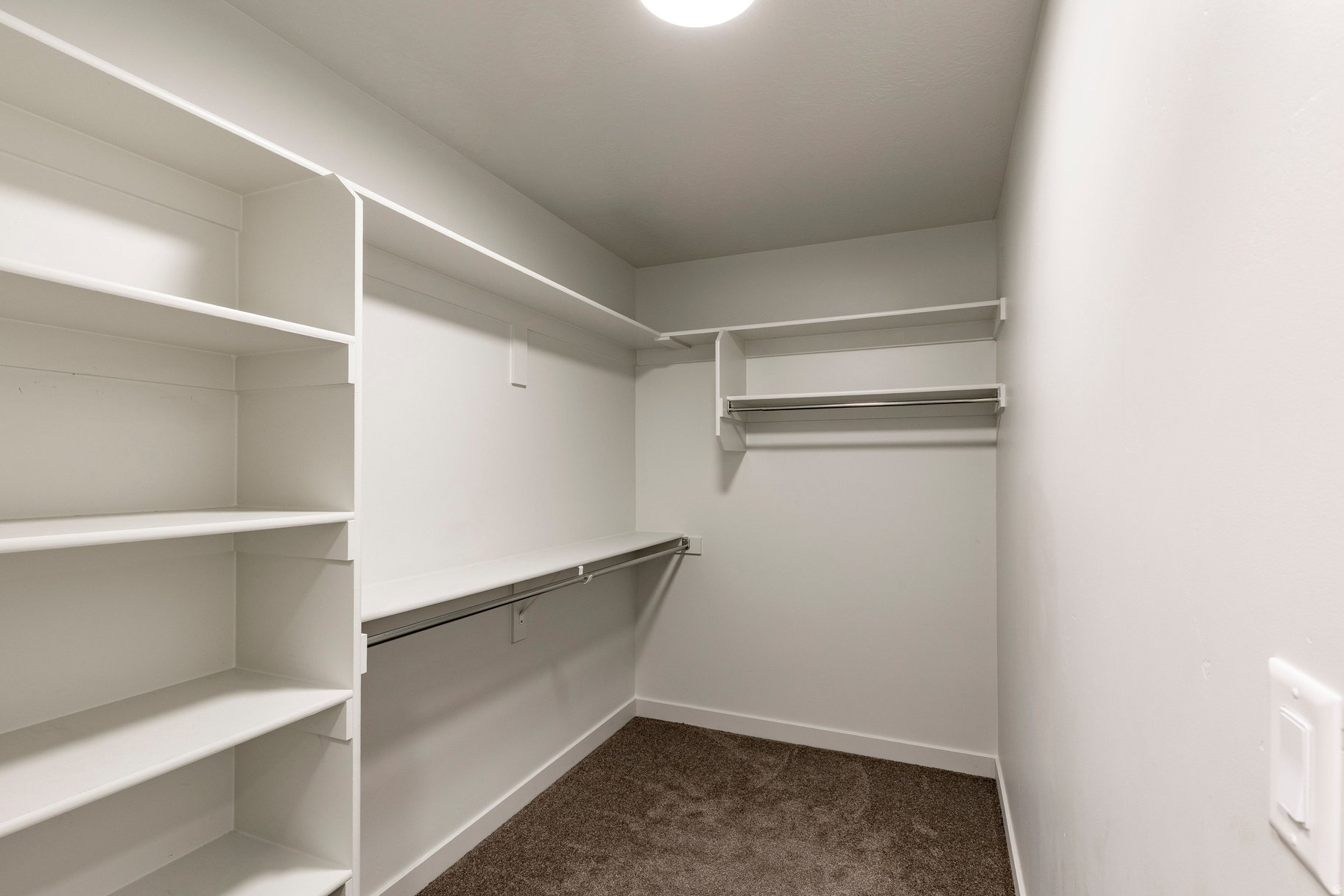 PARKVIEW COTTAGES - Residential